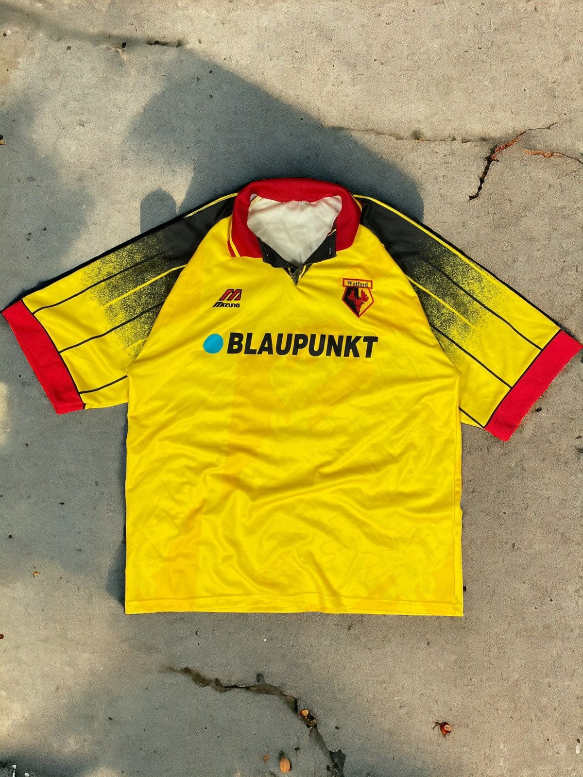 🔥🔥RARE Mizuno Watford 1995 1996 home soccer jersey