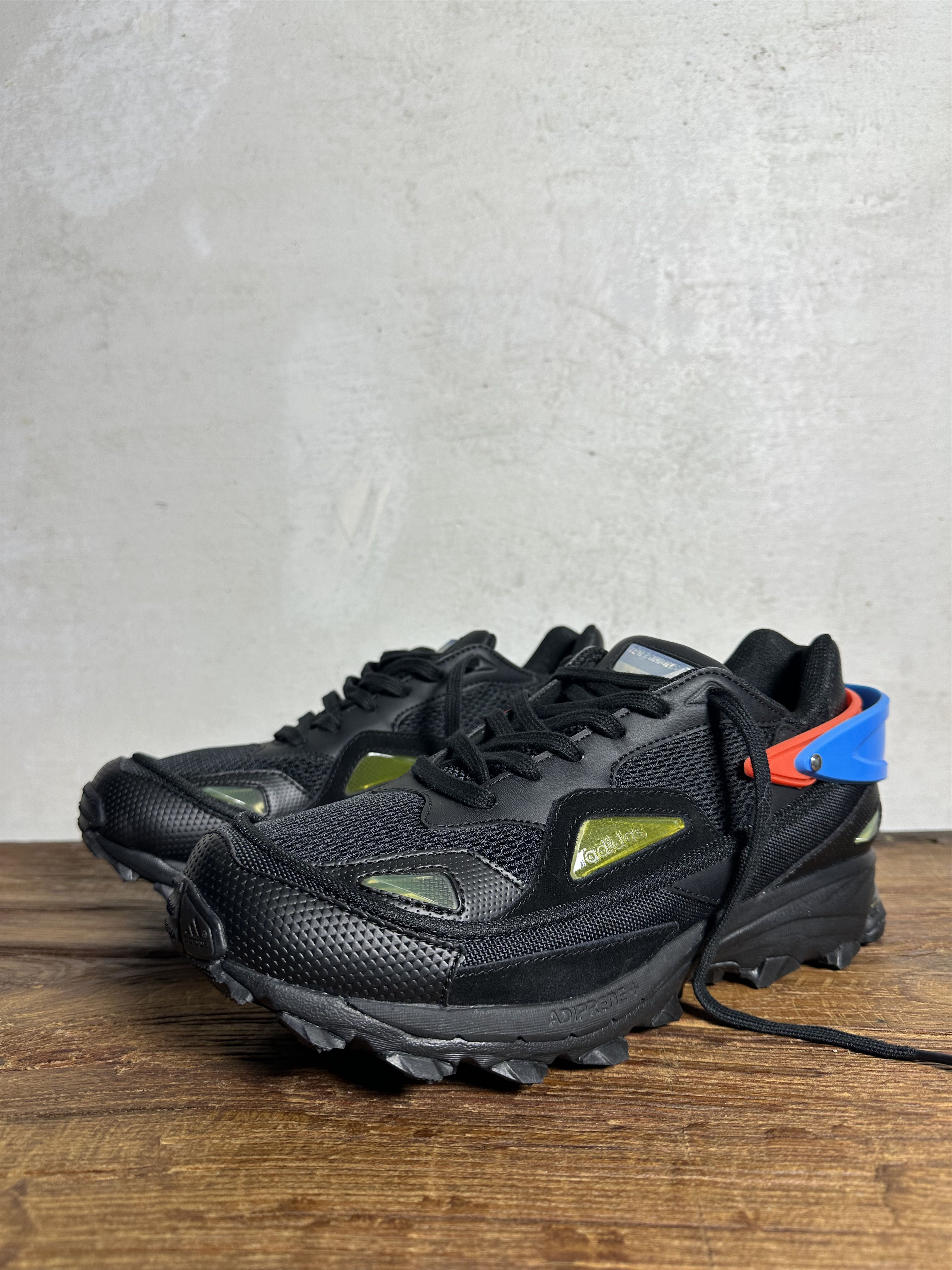 Adidas × Raf Simons EXTREMELY RARE Raf Simons Response Black Blue
