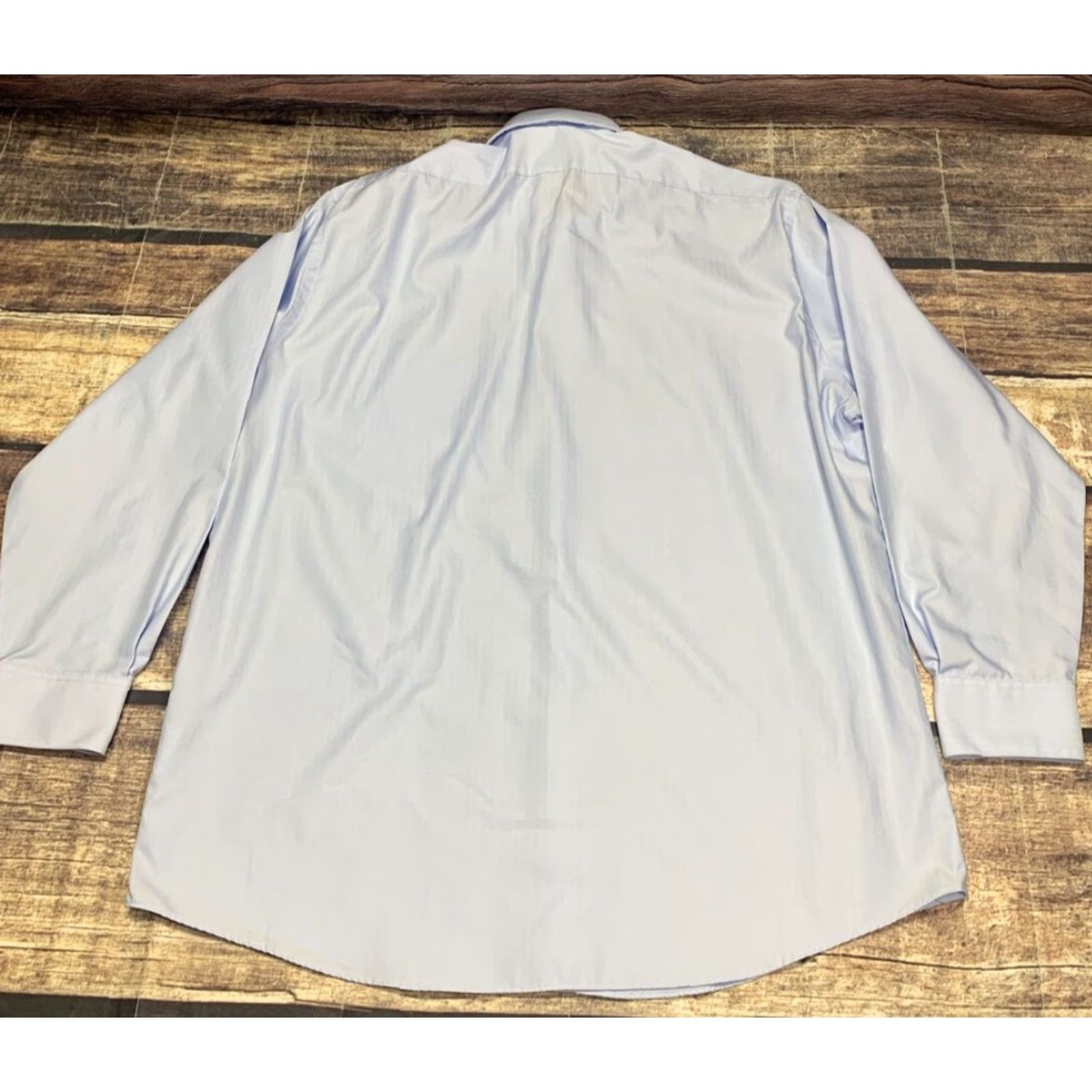 Van Heusen Van Heusen Blue Long Sleeve Men's Dress Shirt Wrinkle Free Fitted 16 1/2 32/33 Size 42R - 7 Thumbnail