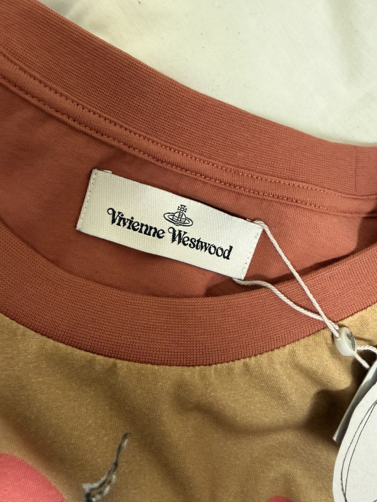 Vivienne Westwood Vivienne Westwood Tan Propaganda Oversized T-Shirt Size US M / EU 48-50 / 2 - 4 Thumbnail