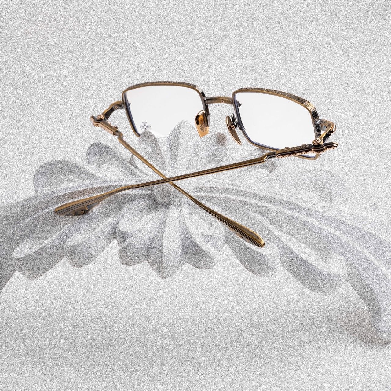 Chrome Hearts CHROME HEARTS BUCKLE RIDER ANTIQUE GOLD GLASSES Size ONE SIZE - 7 Thumbnail
