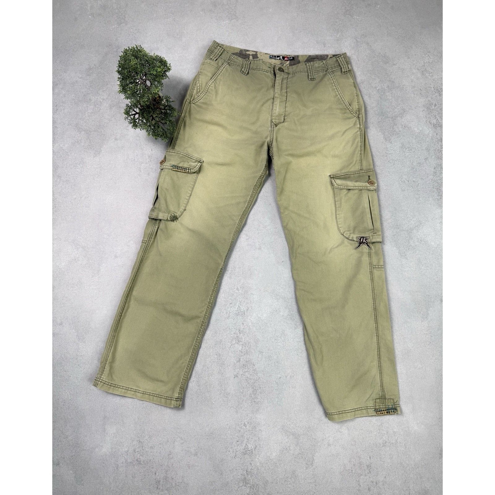 Quicksilver Vintage QuickSilver Cargo Pants Embroidered Men Size 34 Size US 34 / EU 50 - 2 Thumbnail