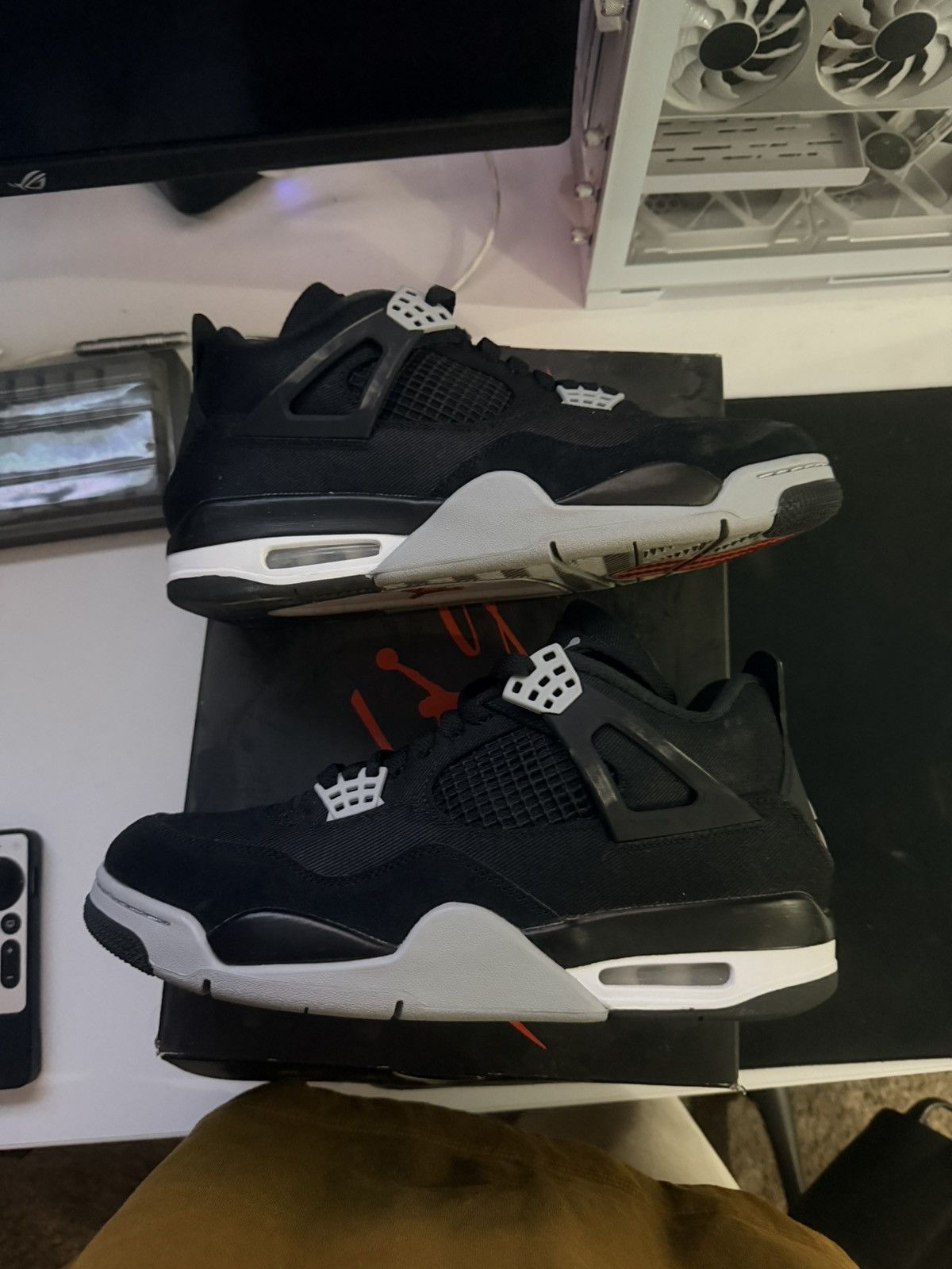 Jordan Brand Jordan 4 Retro RE Black Canvas Size US 10 / EU 43 - 2 Thumbnail