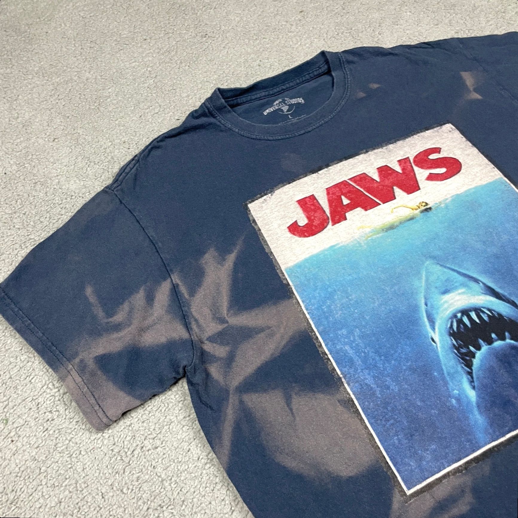 Vintage VINTAGE Jaws T shirt Adult Large Blue Movie Universal Studios Mens Fade Custom Shark* Size US L / EU 52-54 / 3 - 5 Thumbnail