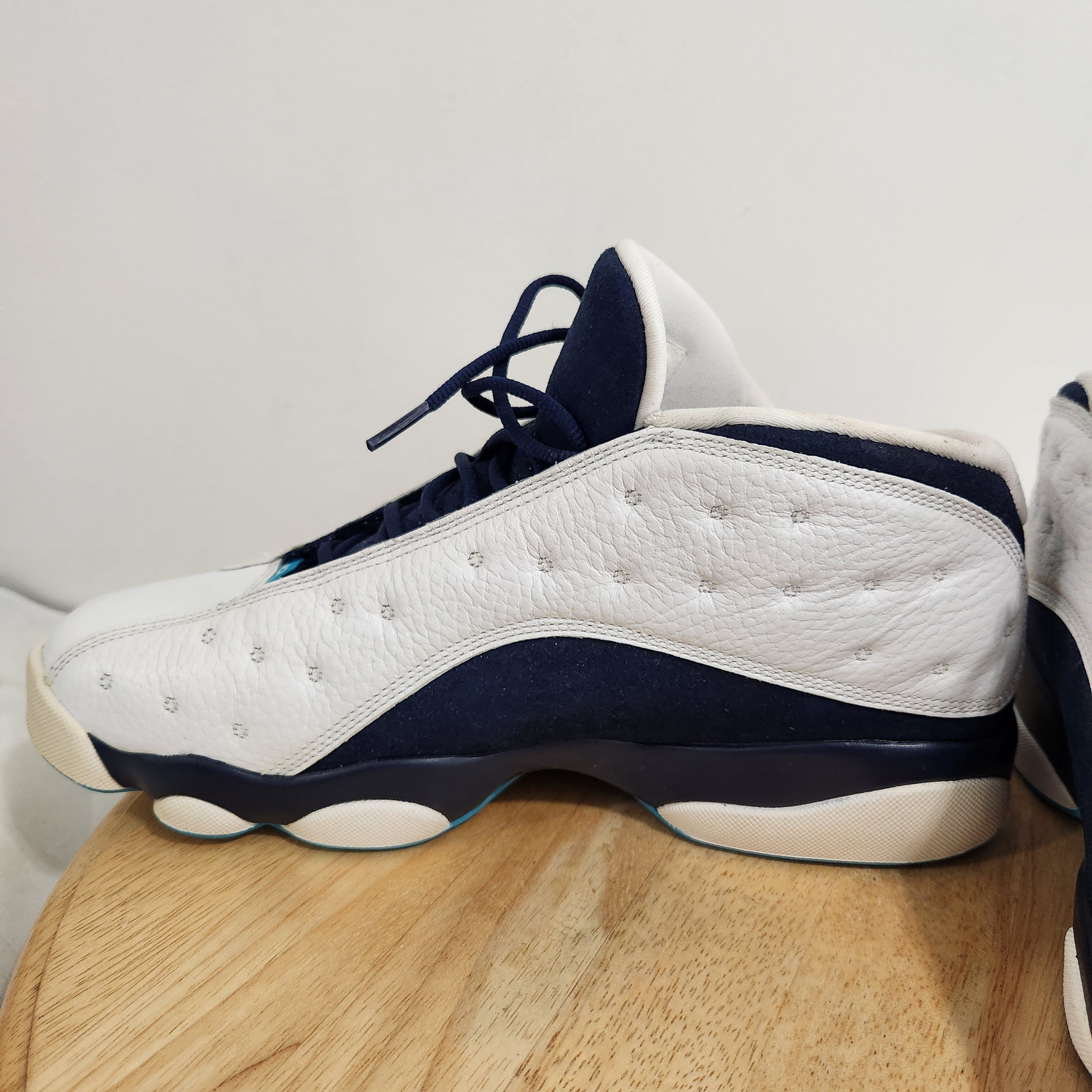 Jordan Brand Air Jordan 13 Low Hornets Size US 10 / EU 43 - 13 Thumbnail