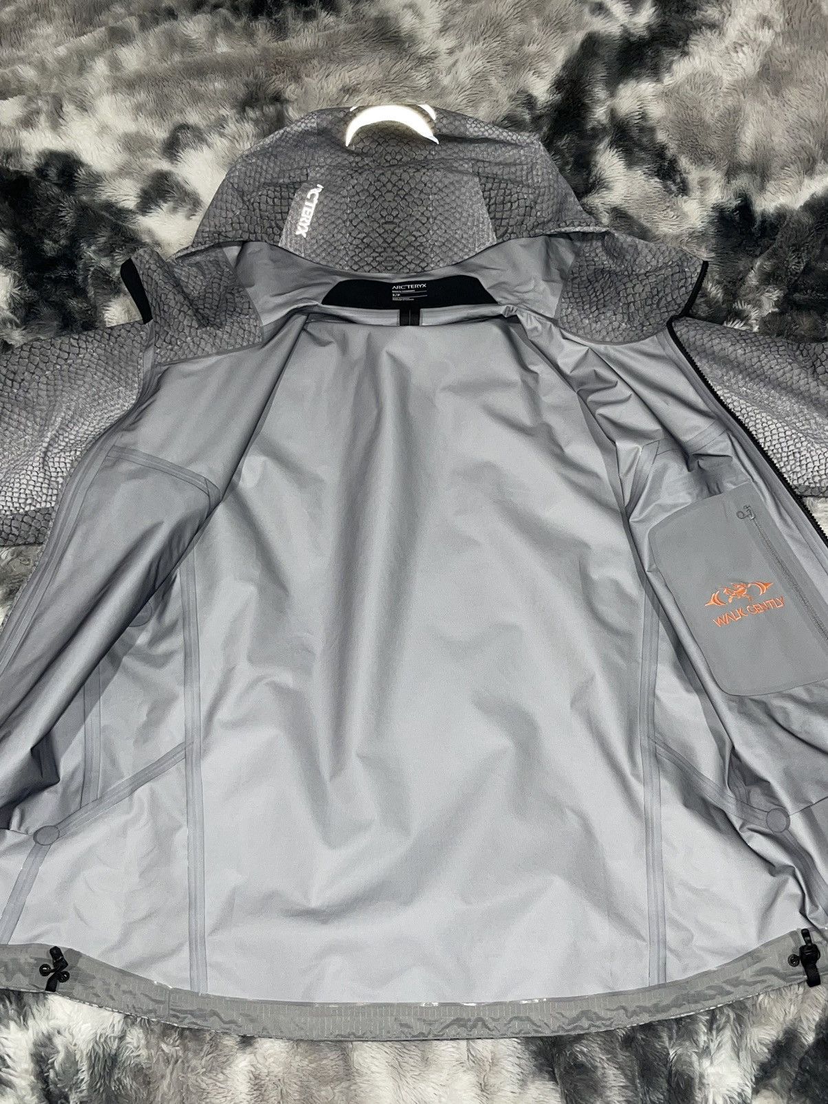 Arc'teryx Arc'teryx Walk Gently Beta SL Jacket Size US S / EU 44-46 / 1 - 4 Thumbnail