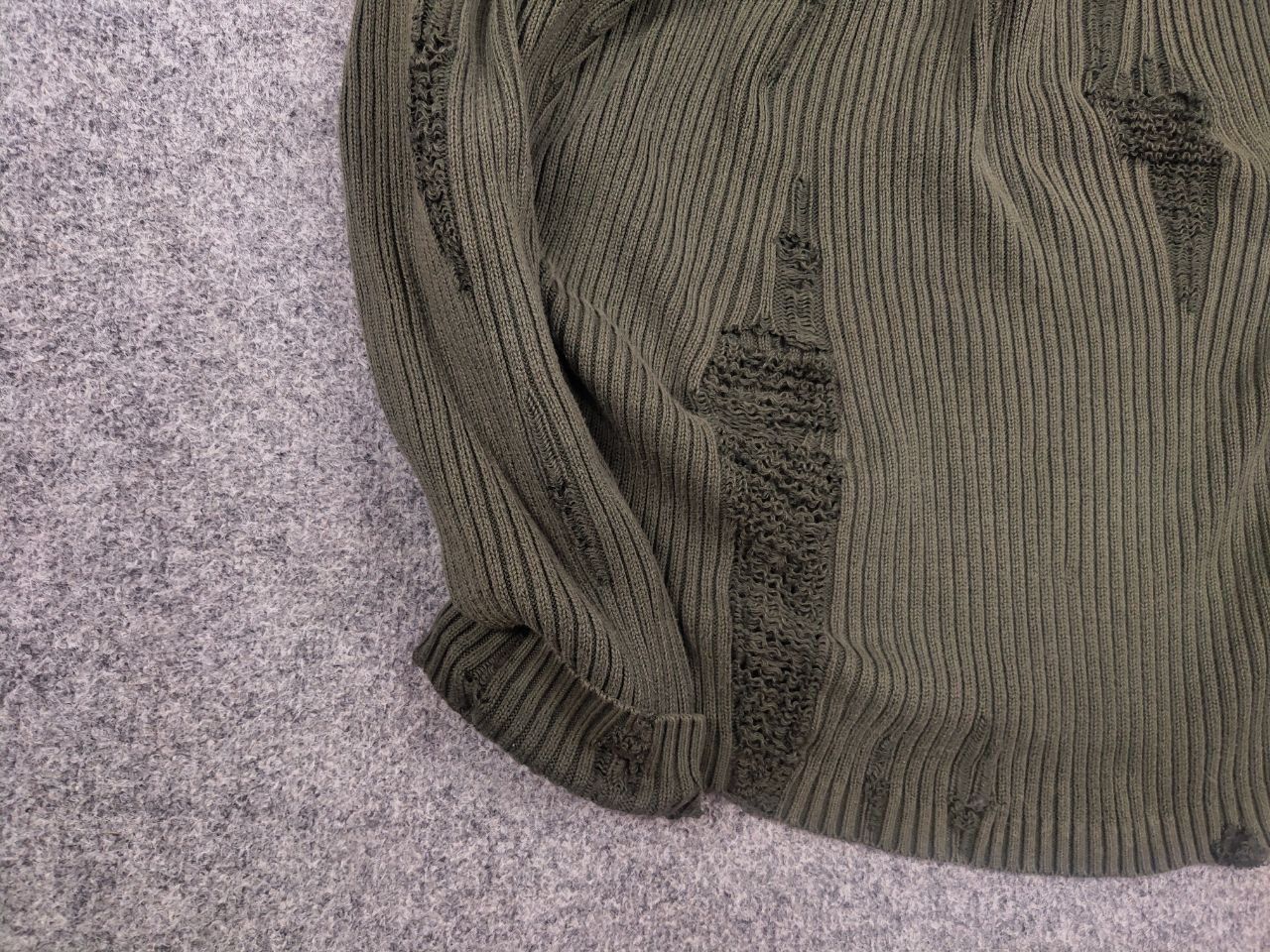 Calvin Klein 205W39NYC Calvin Klein Raf Simons Distressed Military Ribbed Sweater Size US L / EU 52-54 / 3 - 6 Thumbnail