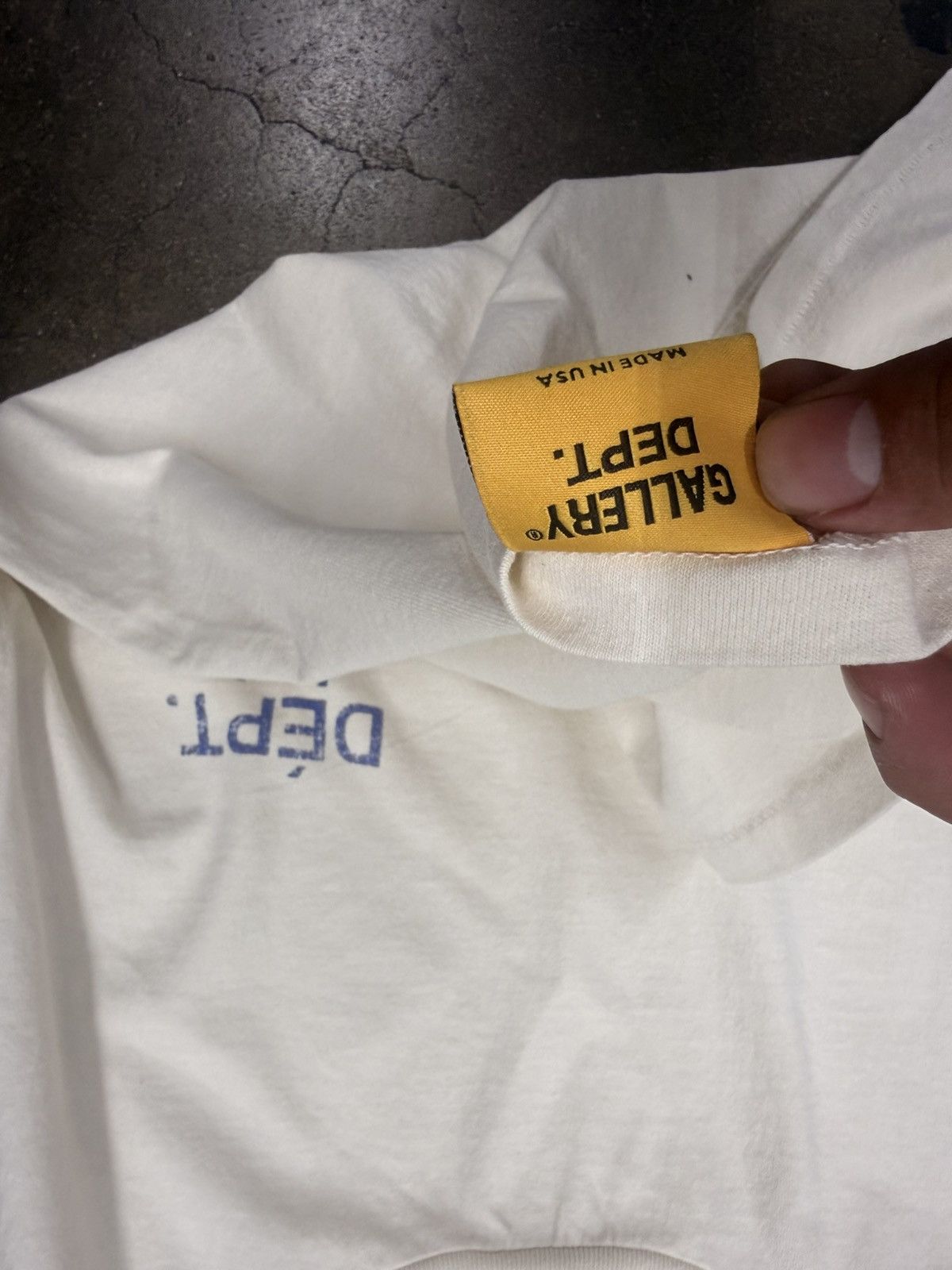 Gallery Dept. Dept. tee Size US L / EU 52-54 / 3 - 4 Thumbnail