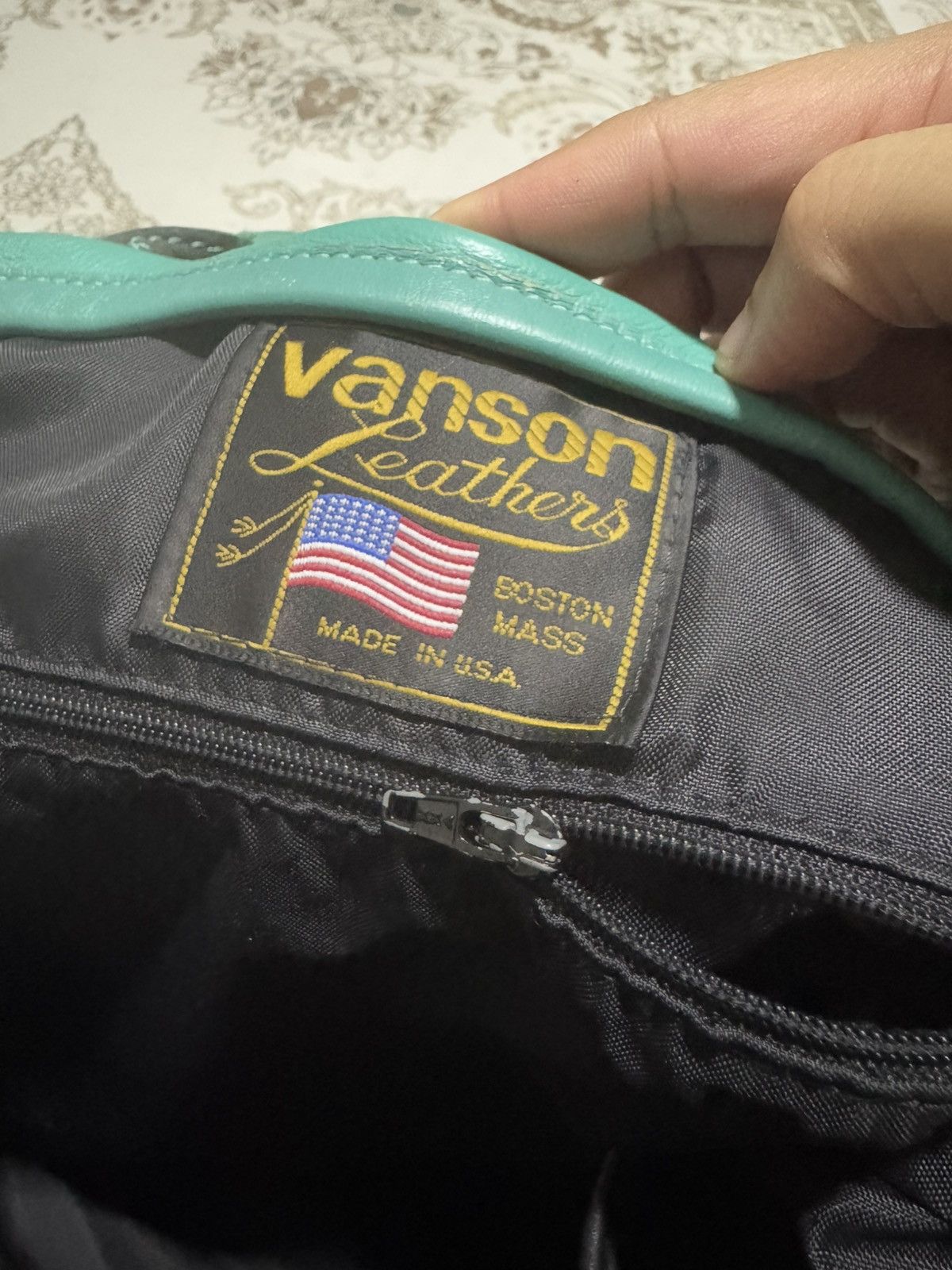 Vanson Leathers Rare! 🇺🇸 Vanson Leather Medium Shoulder Tote Bag Size ONE SIZE - 6 Thumbnail