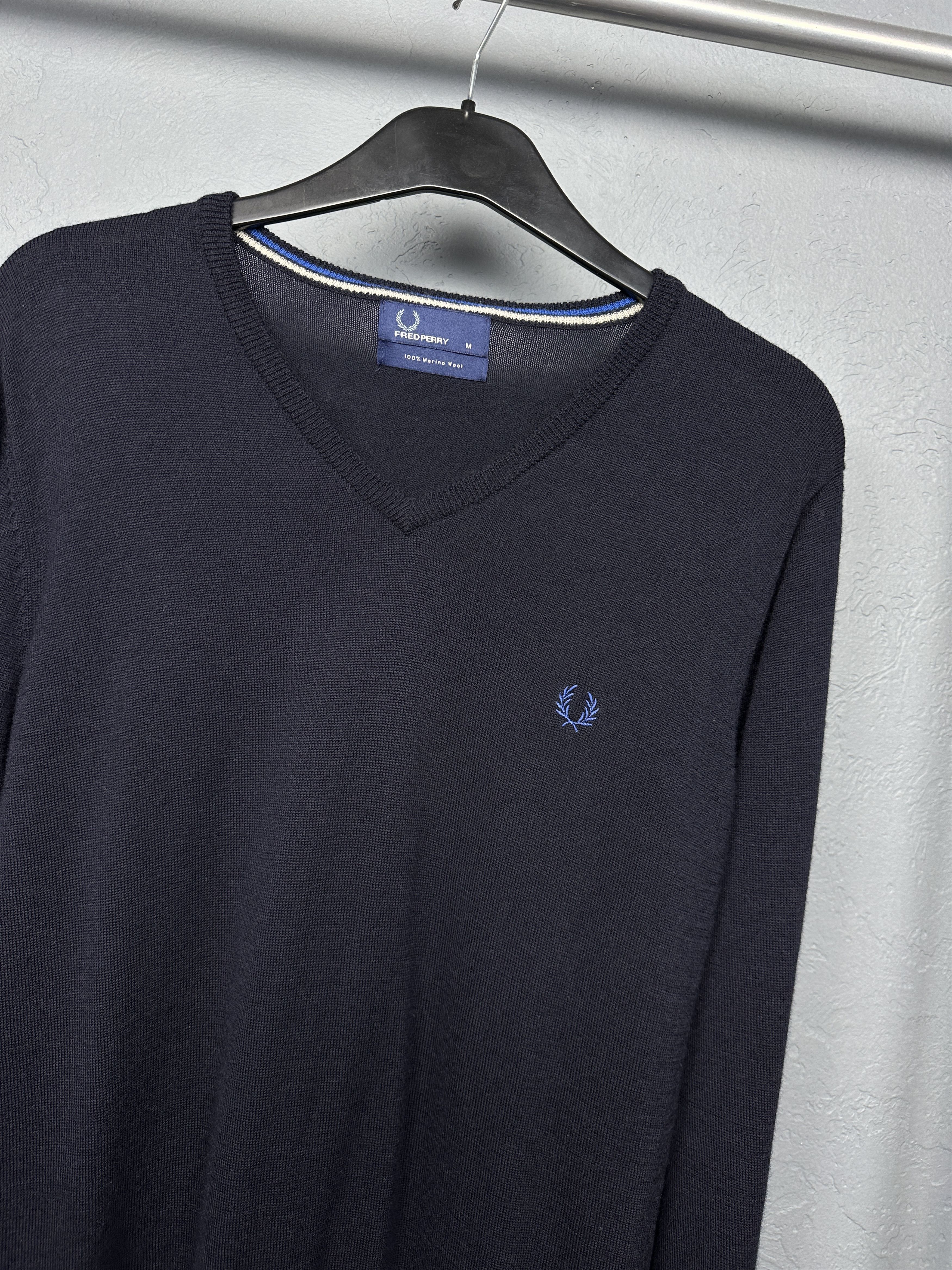 Fred Perry Fred Perry Vintage Mens Merino Wool V-Neck Sweater Size US M / EU 48-50 / 2 - 2 Thumbnail