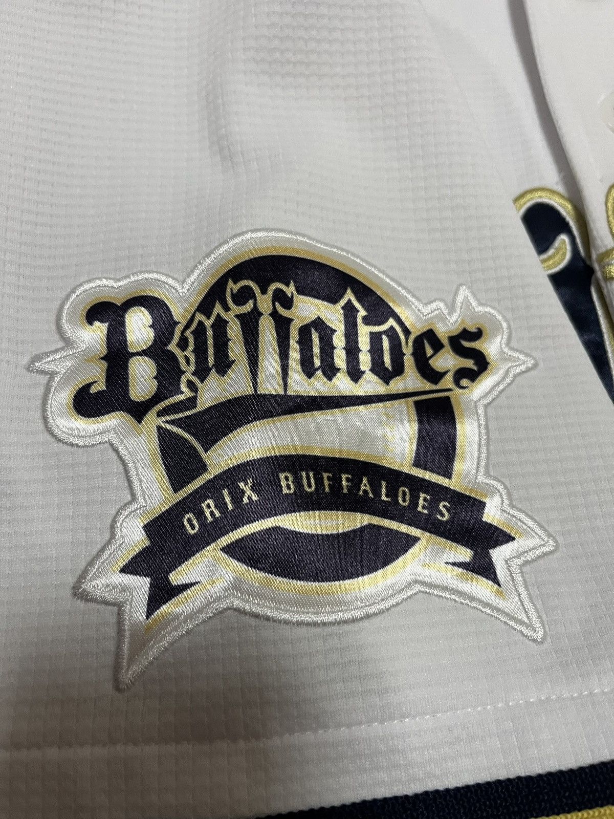 Descente Yoshinobu Yamamoto Orix Buffaloes Home Authentic Jersey Size US M / EU 48-50 / 2 - 5 Thumbnail