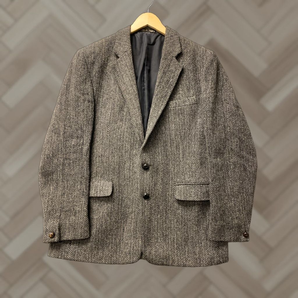 Harris Tweed VINTAGE Harris Tweed Blazer Men’s 42 Grey Wool Herringbone Notch Lapel Single-Breasted 2-Button Front Size 42R - 1 Thumbnail