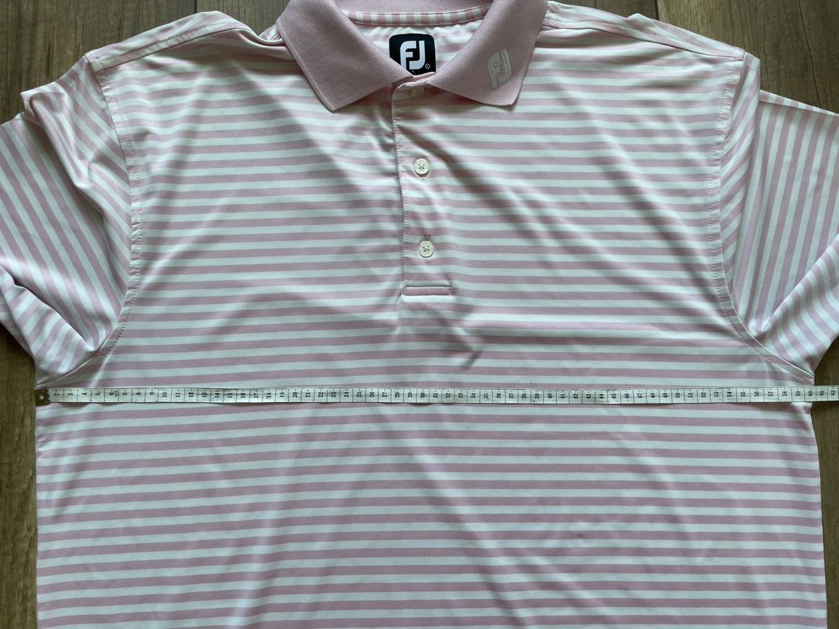 Footjoy Polos Footjoy size L Size US L / EU 52-54 / 3 - 7 Thumbnail