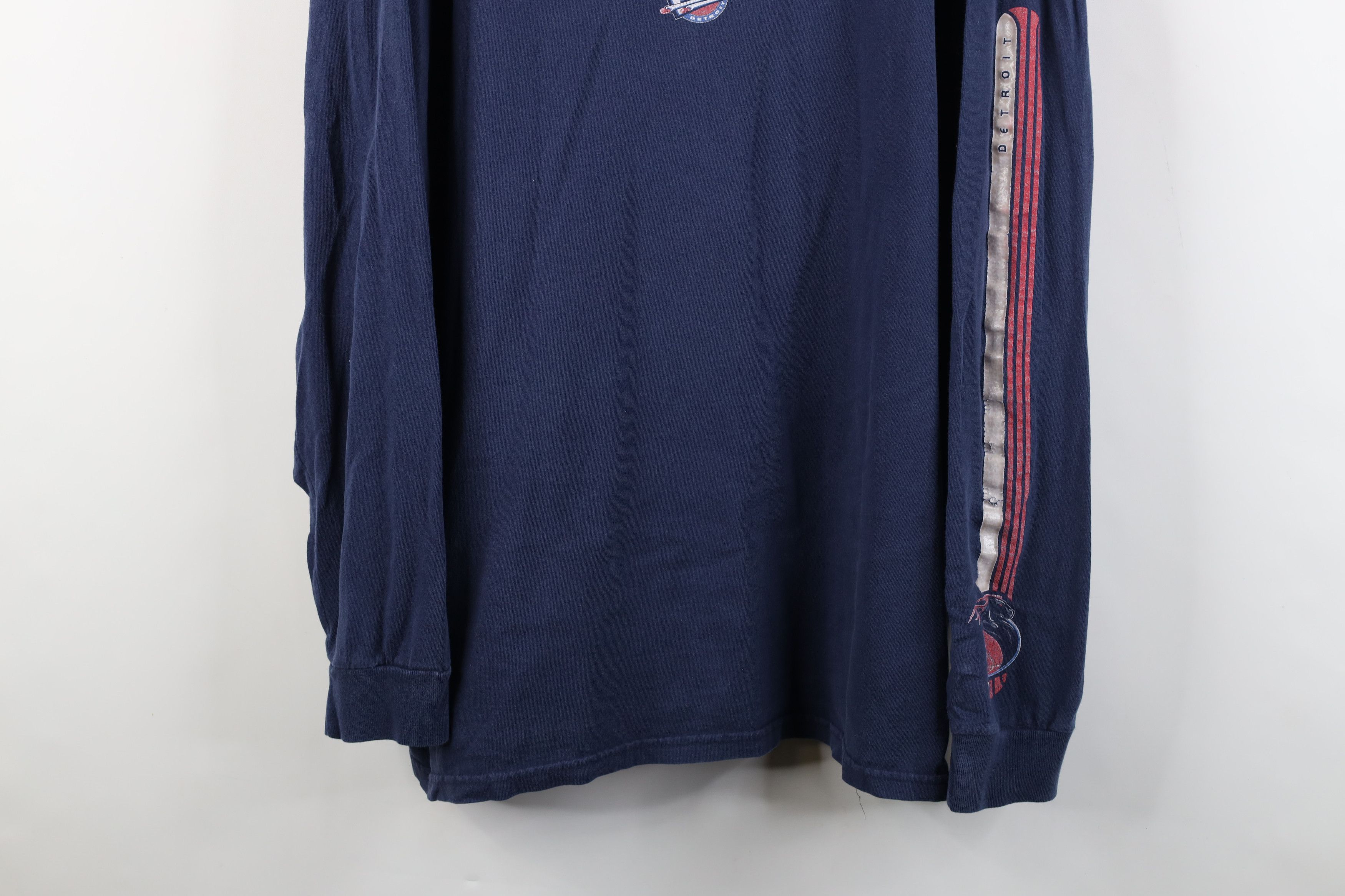 Nike Vintage Nike Swoosh Detroit Pistons Long Sleeve T-Shirt Size US XXL / EU 58 / 5 - 3 Thumbnail