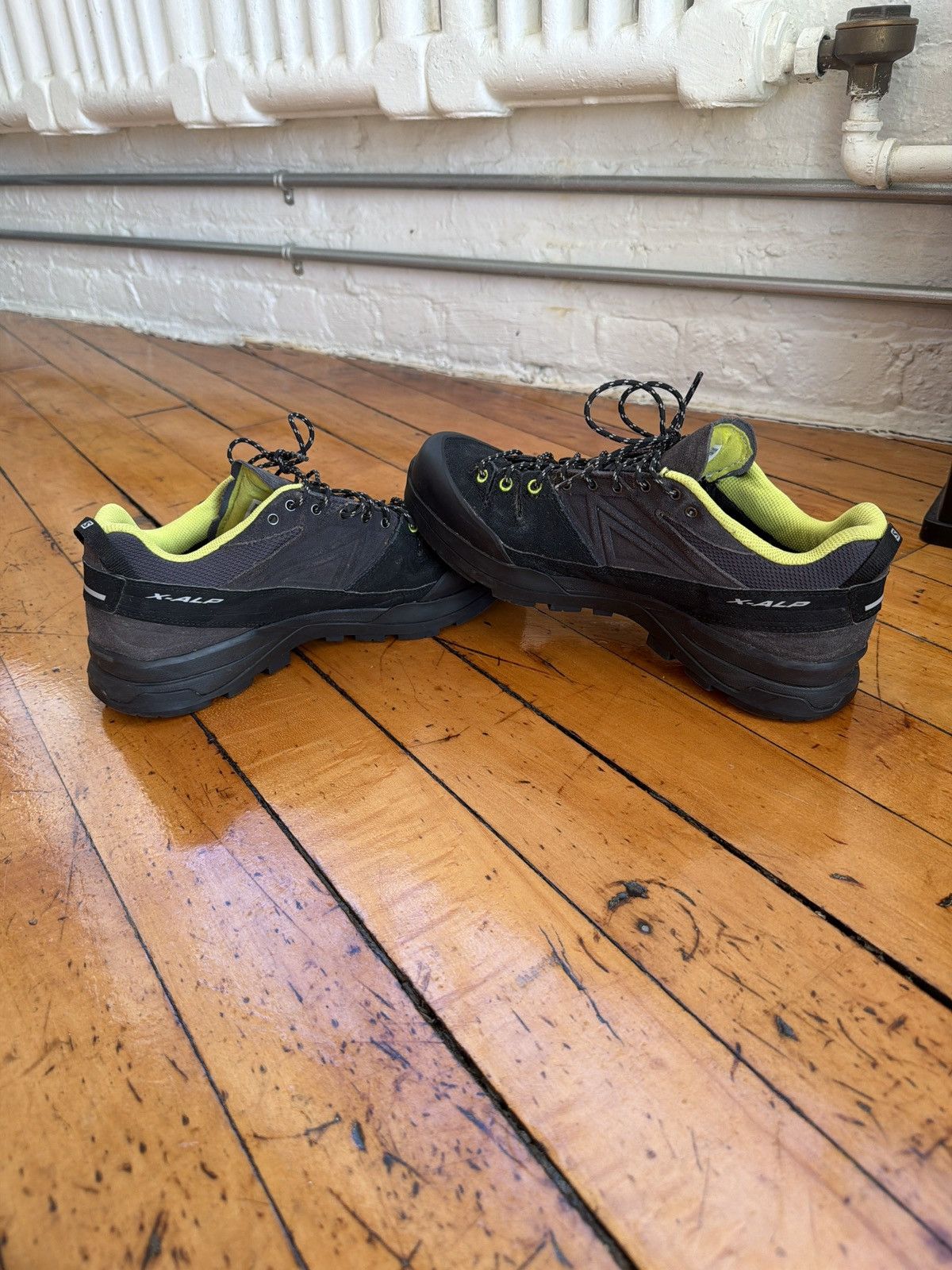 Salomon Salomon X-Alp - Hiking Low Shoes - Waterproof Size US 9 / EU 42 - 12 Thumbnail