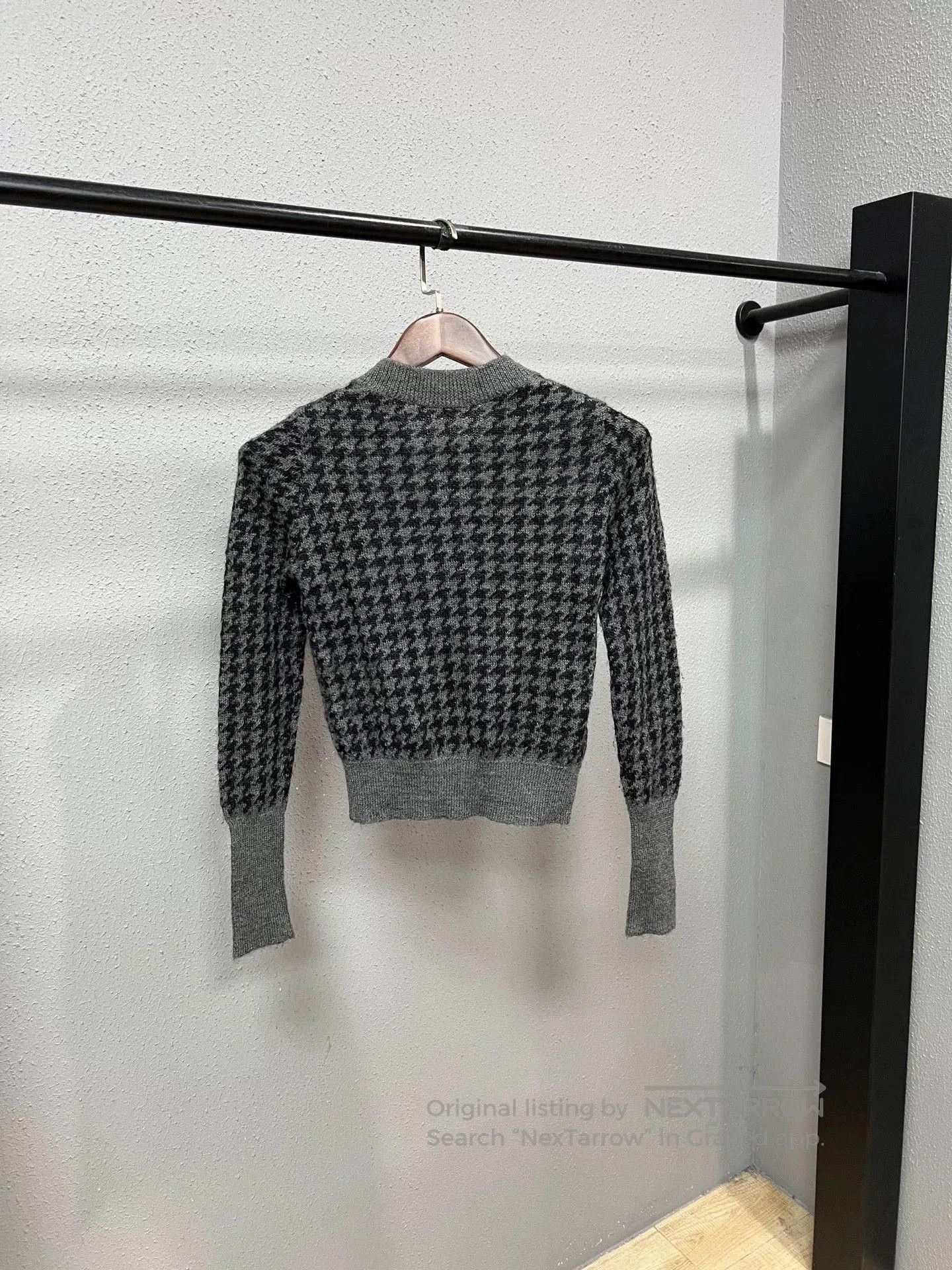 Prada prada houndstooth cashmere cardigan. Size M / US 6-8 / IT 42-44 - 2 Thumbnail
