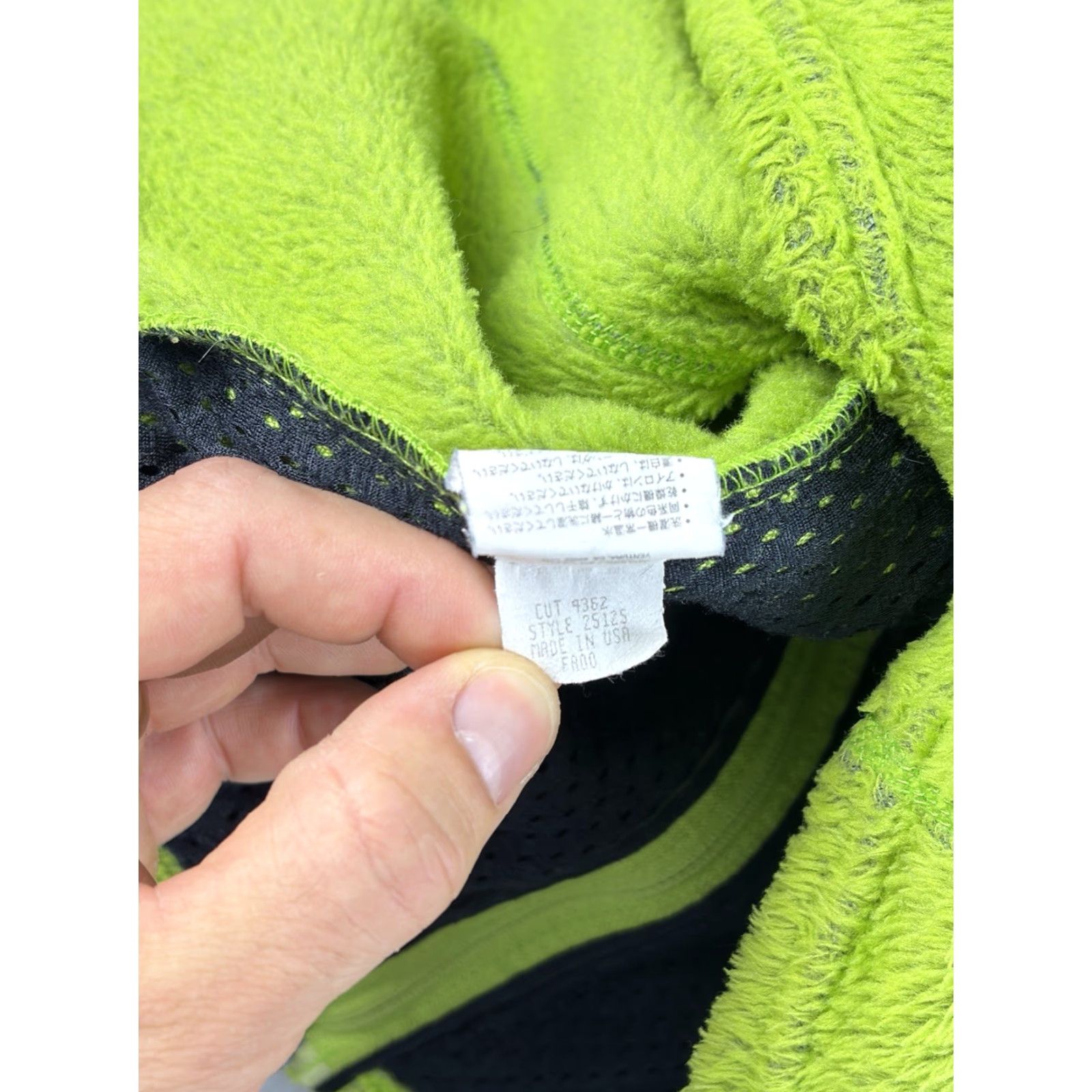 Patagonia VINTAGE Patagonia Regulator Fleece Vest Women’s Medium Green Full Zip USA Vest Women’s Medium Green Full Zip USA Size M / US 6-8 / IT 42-44 - 7 Thumbnail