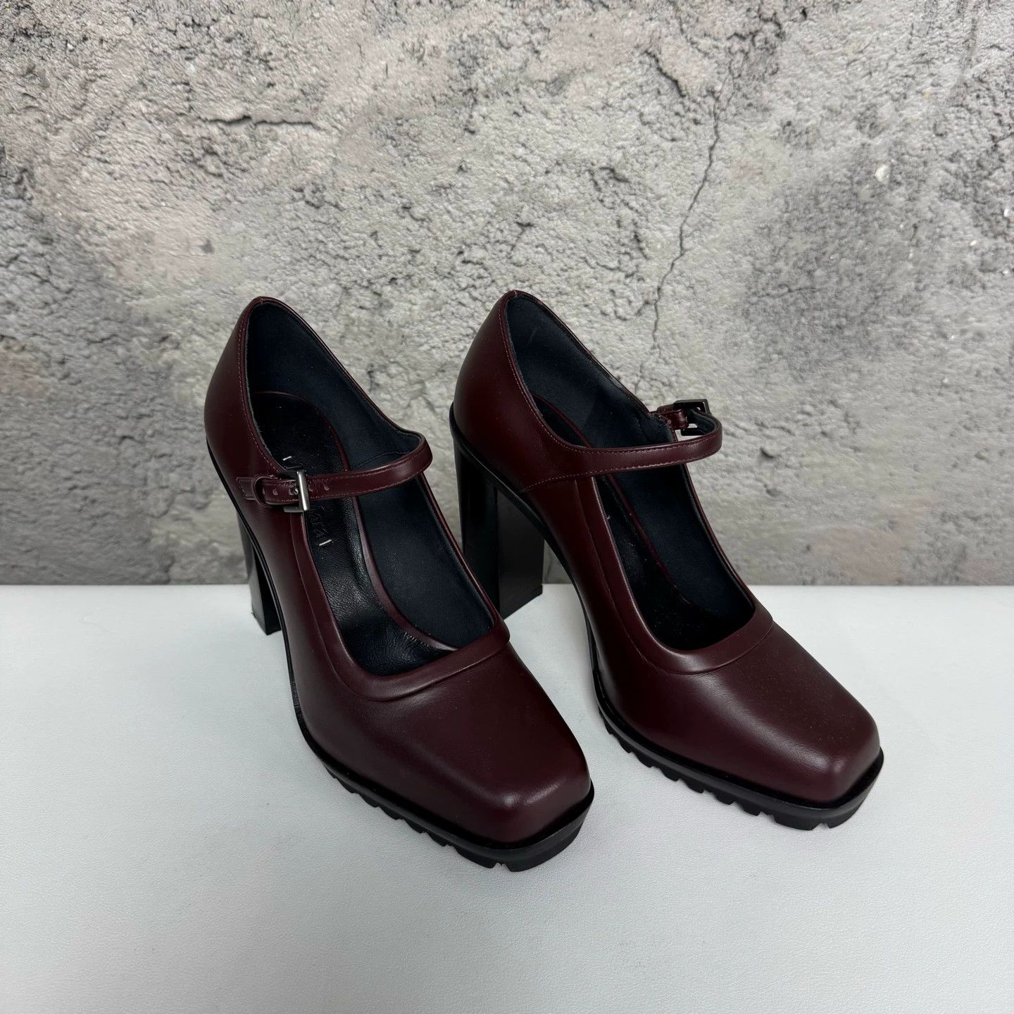 Max Mara Max Mara Mary Jane Pumps 37 New Size US 6.5 / IT 36.5 - 1 Thumbnail