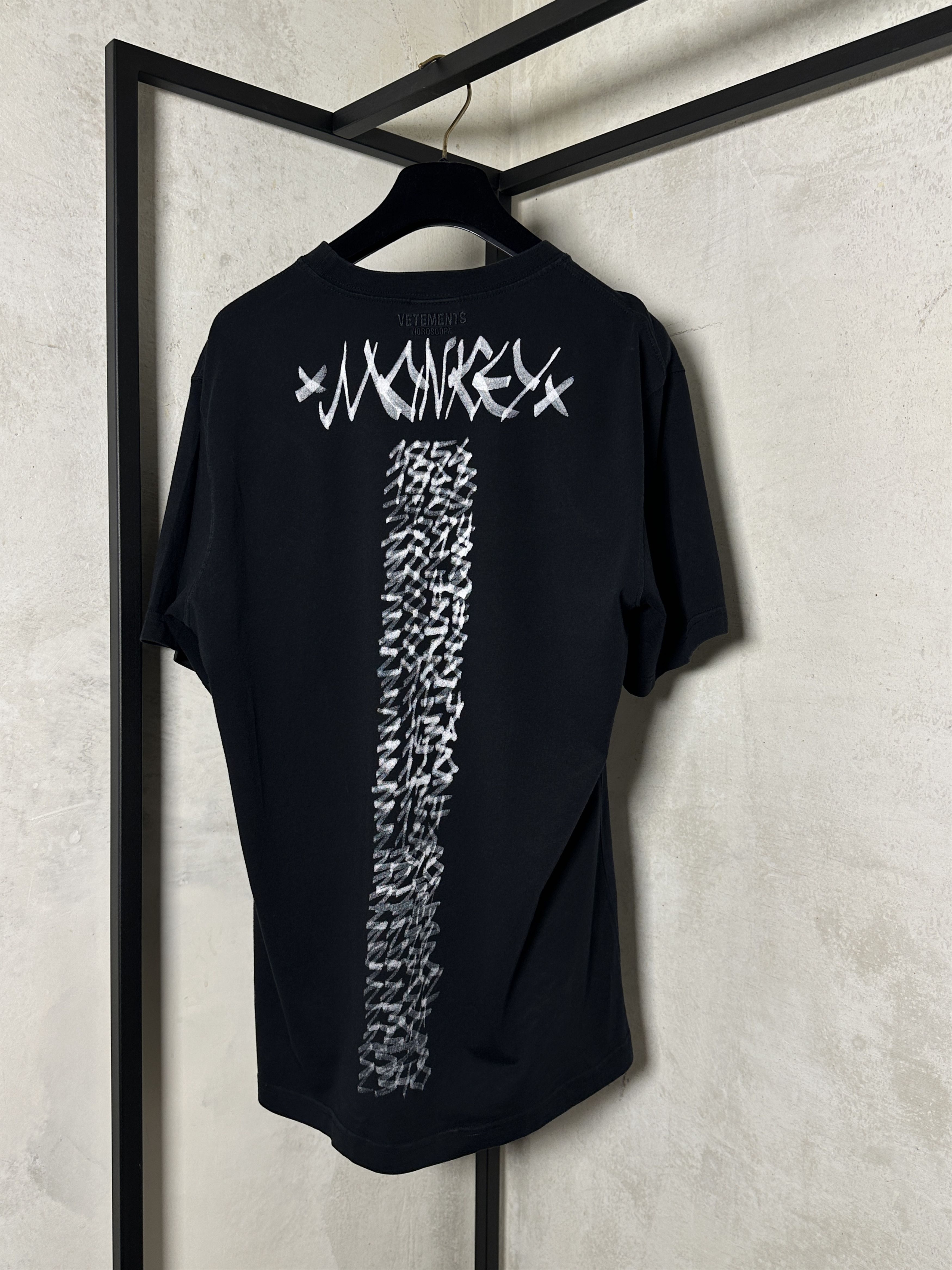 Vetements Vetements Black Monkey Chinese Zodiac T-Shirt Size US XXS / EU 40 - 4 Thumbnail