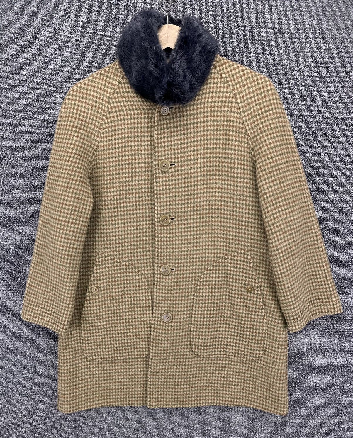 Burberry Vintage Burberry Button Up Rare Riversible Jacket Size M / US 6-8 / IT 42-44 - 1 Thumbnail