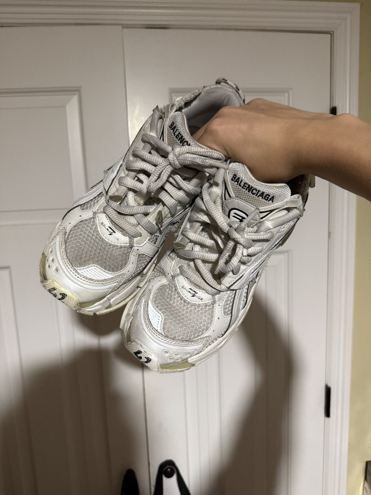 Balenciaga Balenciaga White/White “Runnr” Sneakers Size US 9 / EU 42 - 2 Thumbnail