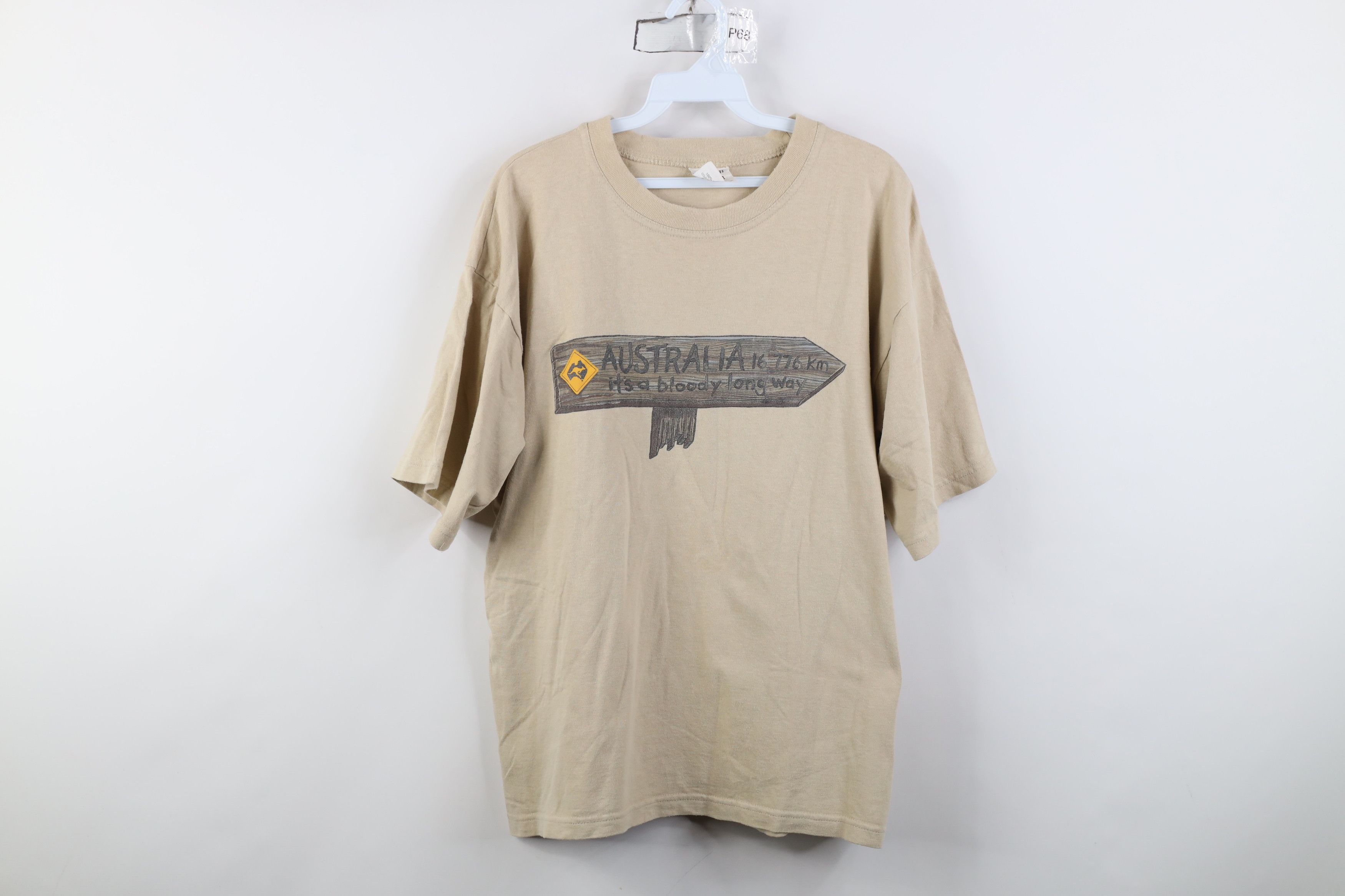 Vintage Vintage 90s Y2K Australia Sign It's A Bloody Long T-Shirt Size US L / EU 52-54 / 3 - 1 Thumbnail