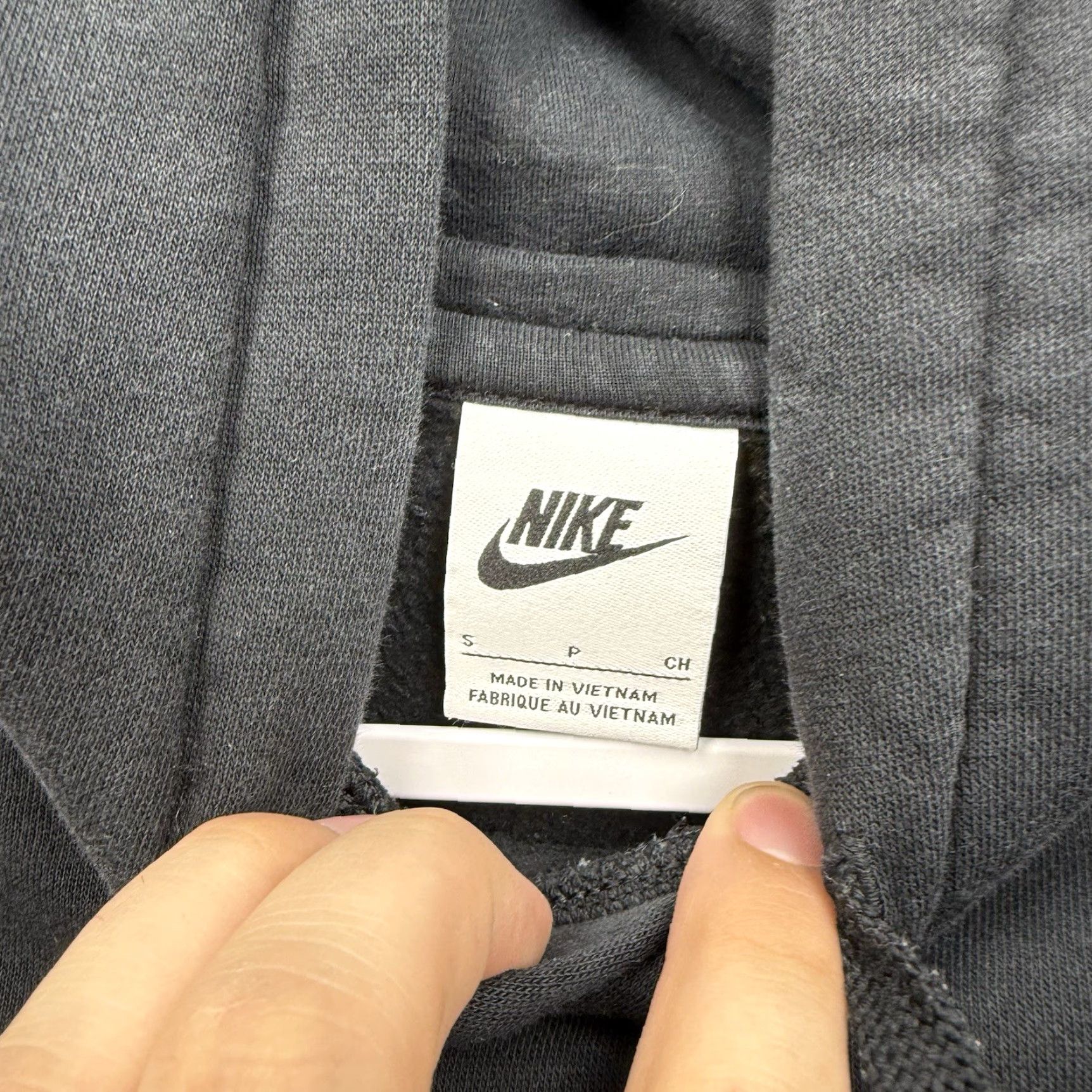 Nike Nike House Of Innovation Hoodie Mens Small NYC/000 Back Hit Big Logo Black y2k Shirt Size US S / EU 44-46 / 1 - 5 Thumbnail