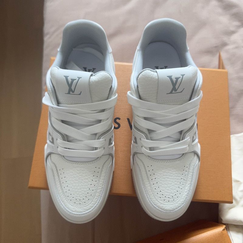 Louis Vuitton Louis Vuitton Trainer Low-Top Sneakers in White -2508 Size US 7.5 / EU 40-41 - 2 Thumbnail