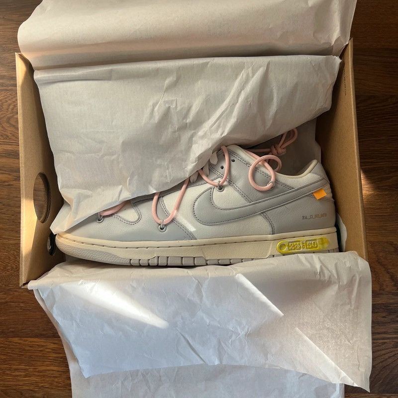 Nike × Off-White Nike Dunk Low Off-White Lot 24 Size US 12 / EU 45 - 16 Thumbnail