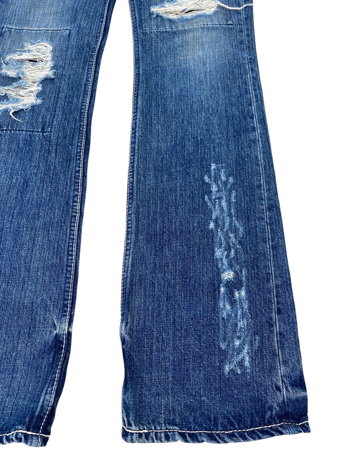 Japanese Brand Onboard Brand Distressed Style Bootcut Jeans Size US 32 / EU 48 - 7 Thumbnail