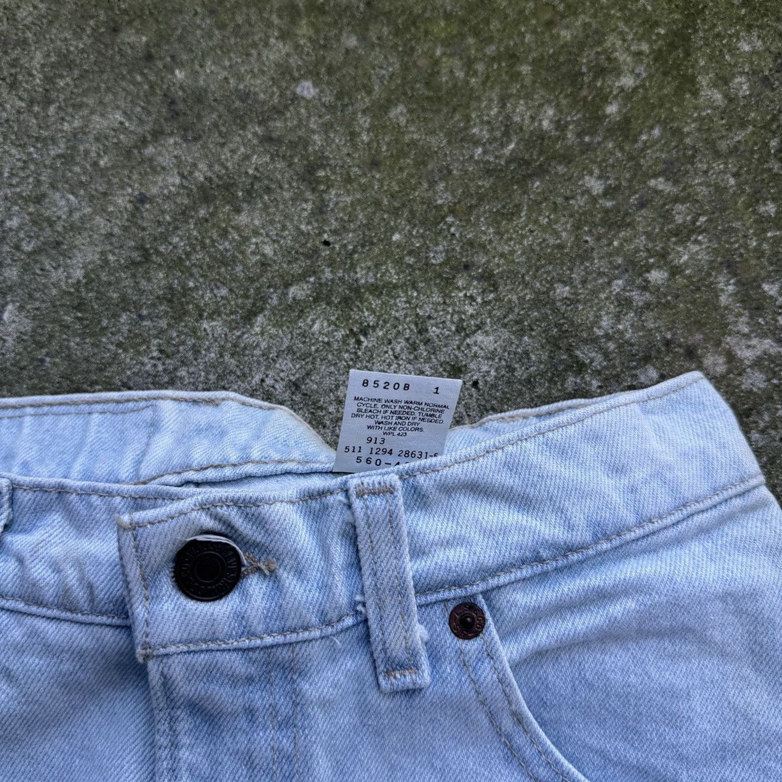 Levi's VINTAGE 90s LEVI’S 560 MADE IN USA LOOSE TAPERED DENIM JEANS Size US 27 - 6 Thumbnail