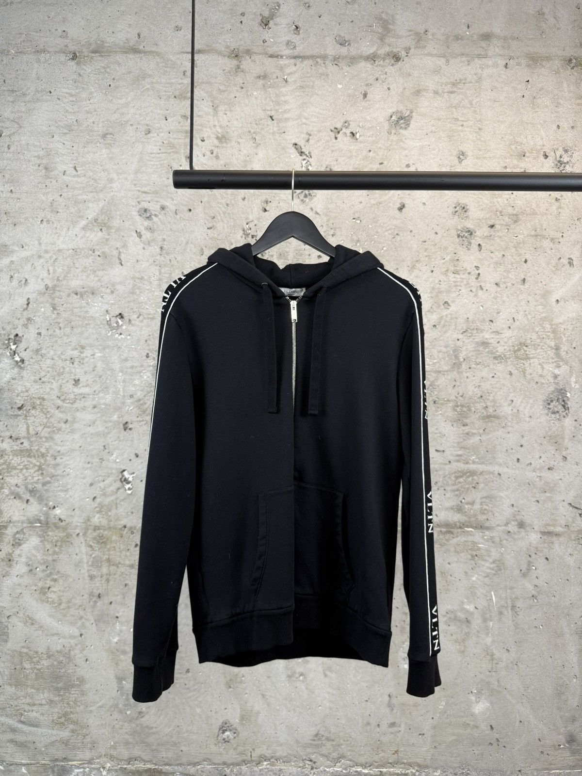 valentino zip up
