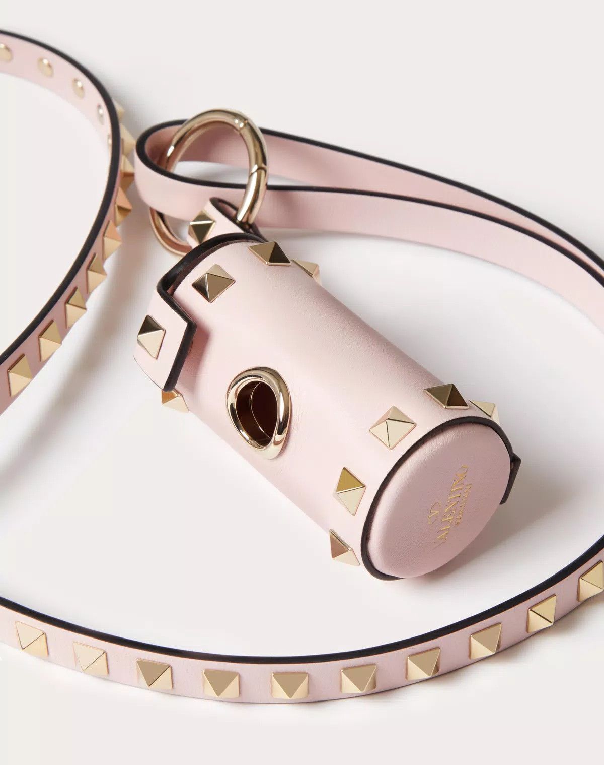 Valentino o1s1wg110426 Size: OS / Rockstud Pet Waste Bag Holder Pink Size ONE SIZE - 3 Thumbnail