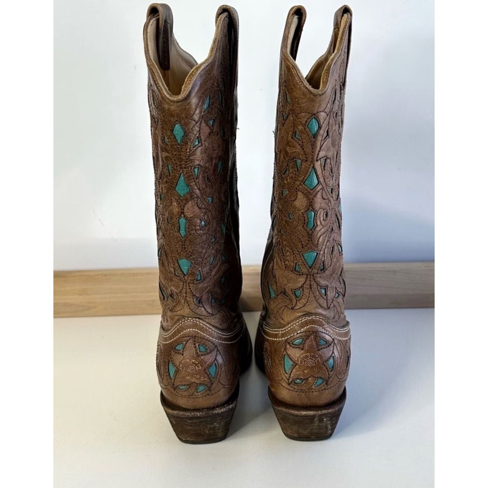 Vintage Corral Boots Cowgirl Snip Toe Leather Brown Turquoise Inlay Women’s 6 M Boots Brown Cowgirl Western Leather Turquoise Inlay 6 M Womens Size US 6 / IT 36 - 6 Thumbnail
