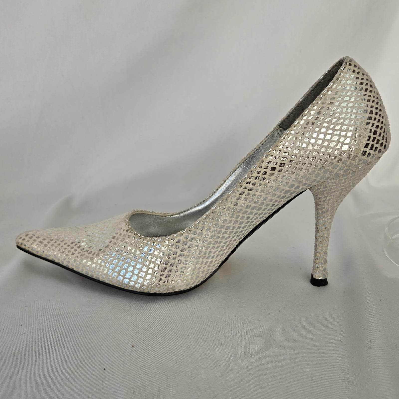Pulse Metalic Silver High Heels by PULSE 6 Snakeskin pattern Size US 6 / IT 36 - 8 Thumbnail