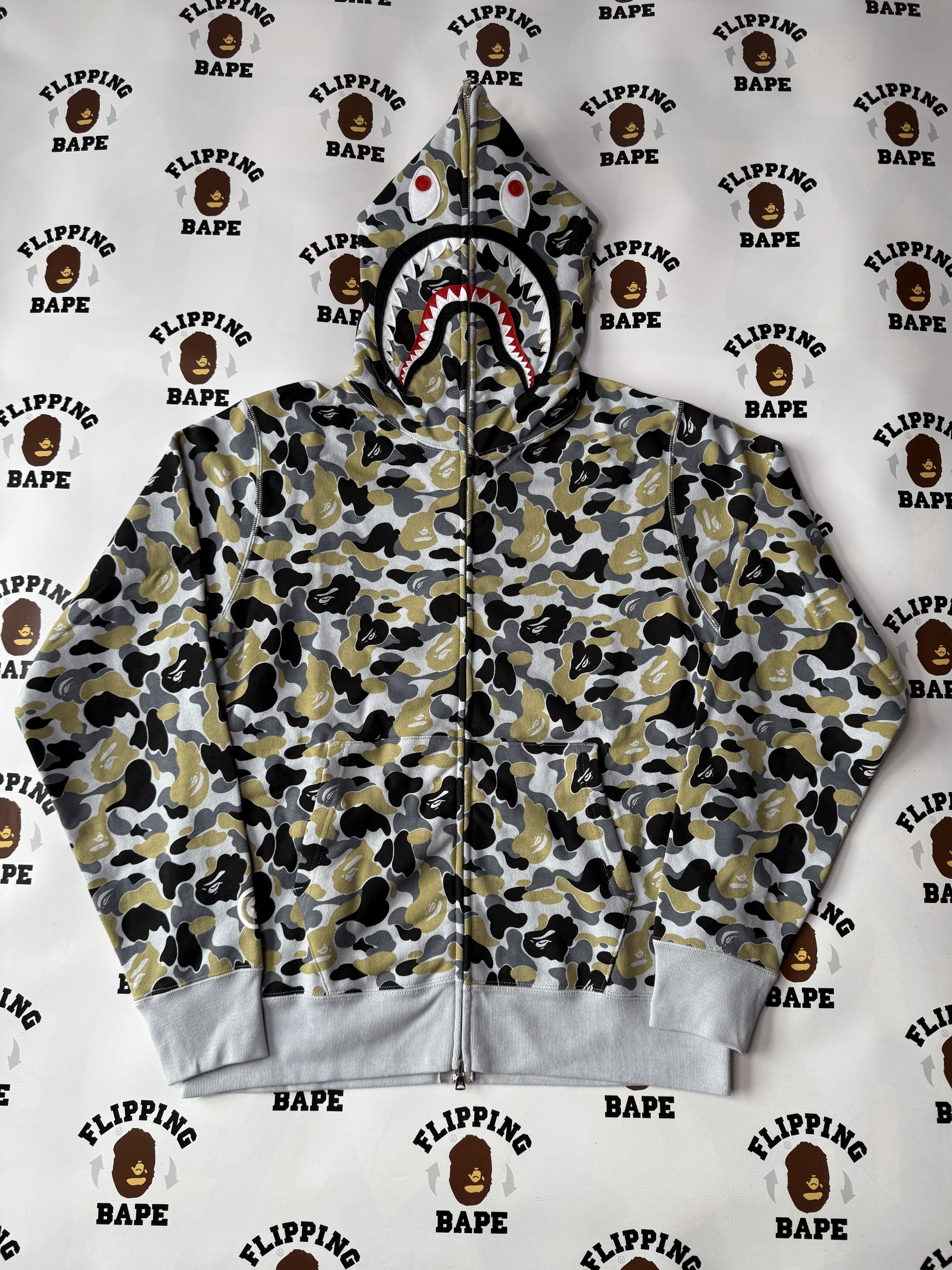 Bape BAPE STORE GINZA SEPARATE SHARK FULL ZIP HOODIE Size US L / EU 52-54 / 3 - 2 Thumbnail