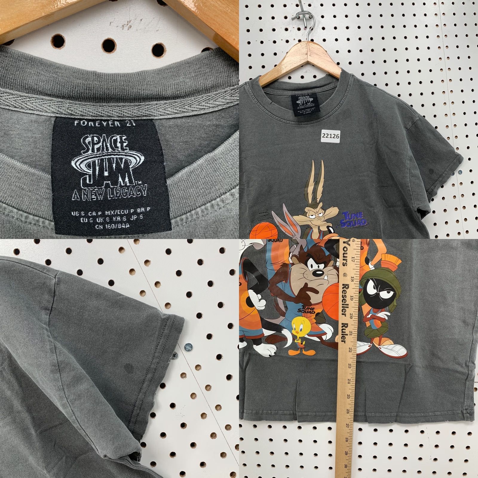 21 Men Space Jam A New Legacy Shirt Gray Forever 21 Mens Small TOON SQUAD 19.5x27 Size US S / EU 44-46 / 1 - 8 Thumbnail