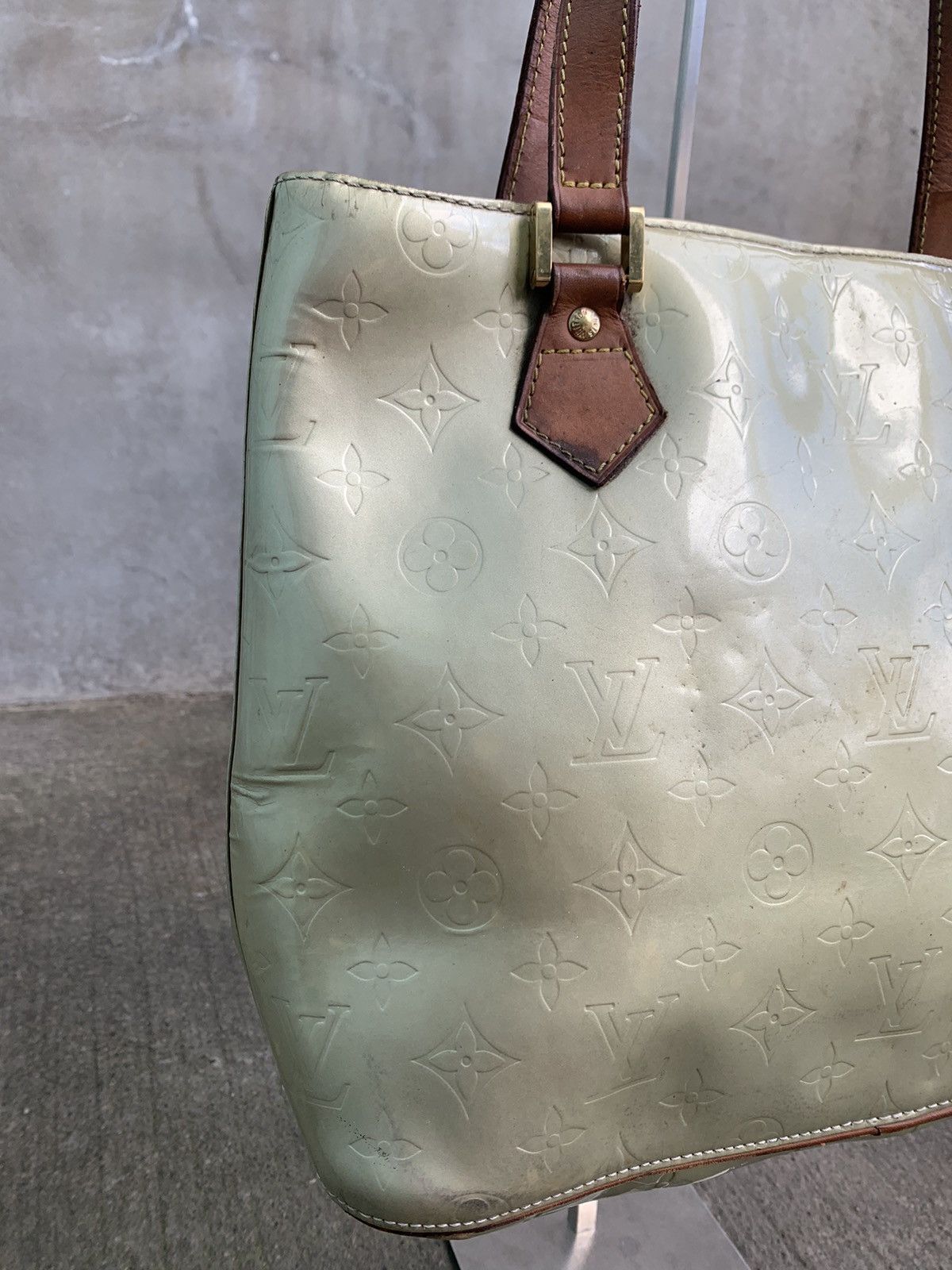 Louis Vuitton Vernis Houston Light Green Patent Shoulder Bag Size ONE SIZE - 2 Thumbnail
