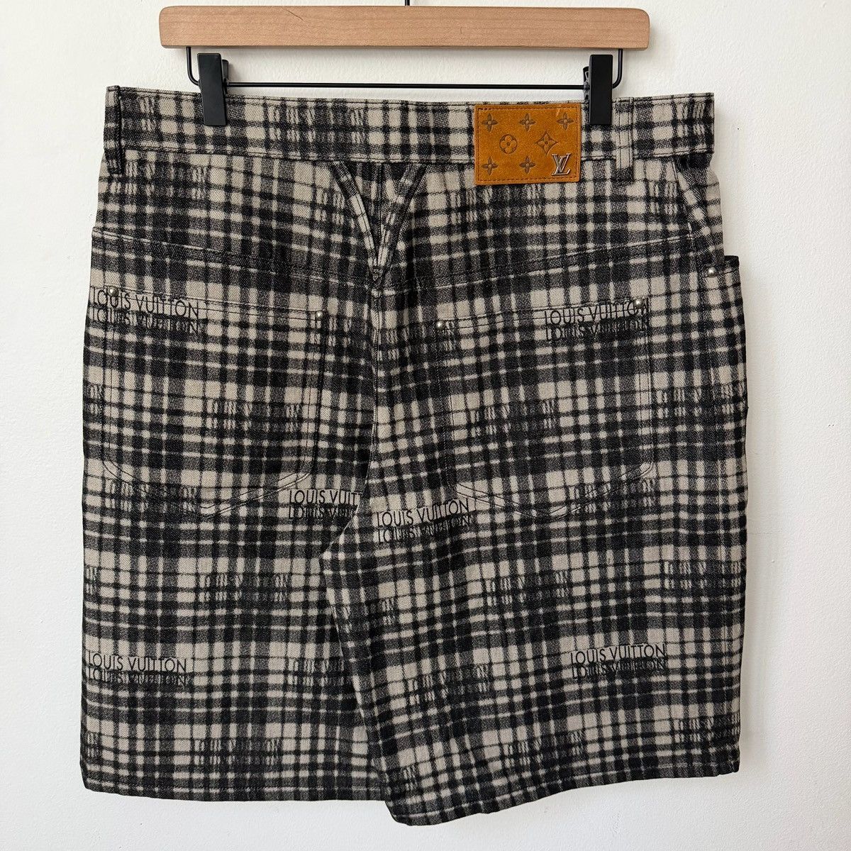 Louis Vuitton Louis Vuitton Checkered Monogram Cotton Shorts size 34 Size US 34 / EU 50 - 4 Thumbnail