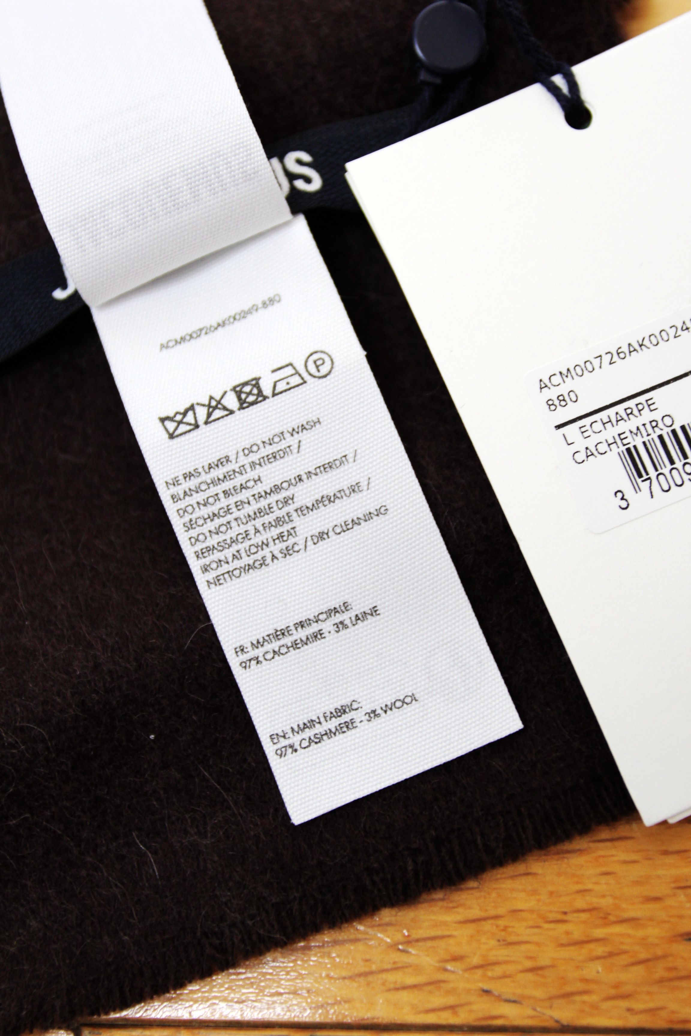 Jacquemus BNWT AW25 JACQUEMUS FRAYED CASHMERE CACHEMIRO SCARF Size ONE SIZE - 4 Thumbnail