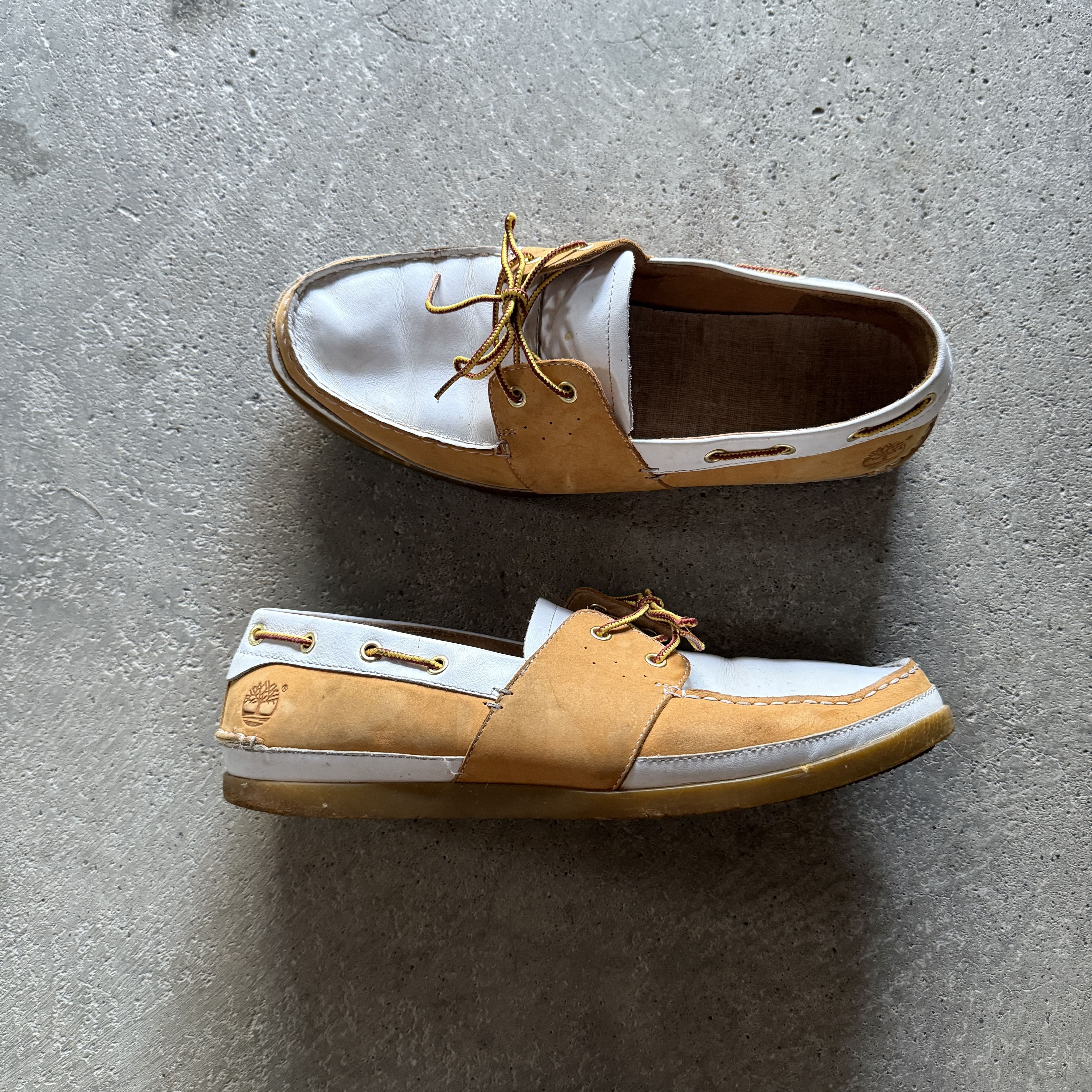 Timberland vintage y2k beige suede leather timberland boat shoes Size US 12 / EU 45 - 2 Thumbnail