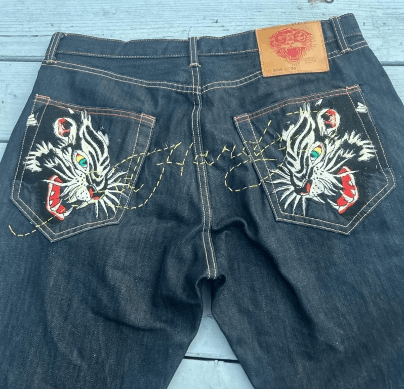 Japanese Brand American Fashion Oversize Pattern Embroidered Baggy Jeans Size US 34 / EU 50 - 2 Thumbnail