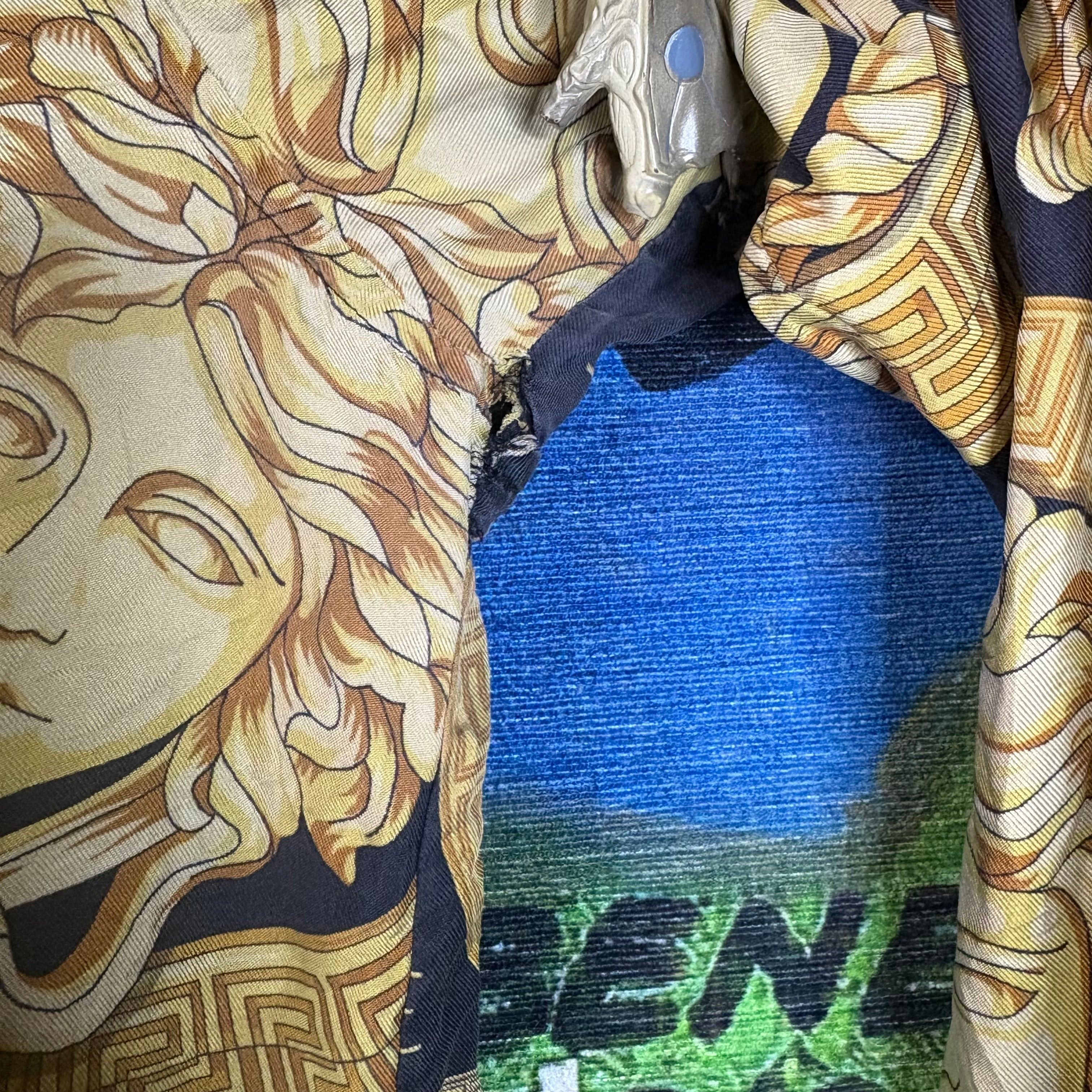 Versace Versace Medusa Head Button Up Size Large Size US L / EU 52-54 / 3 - 6 Thumbnail