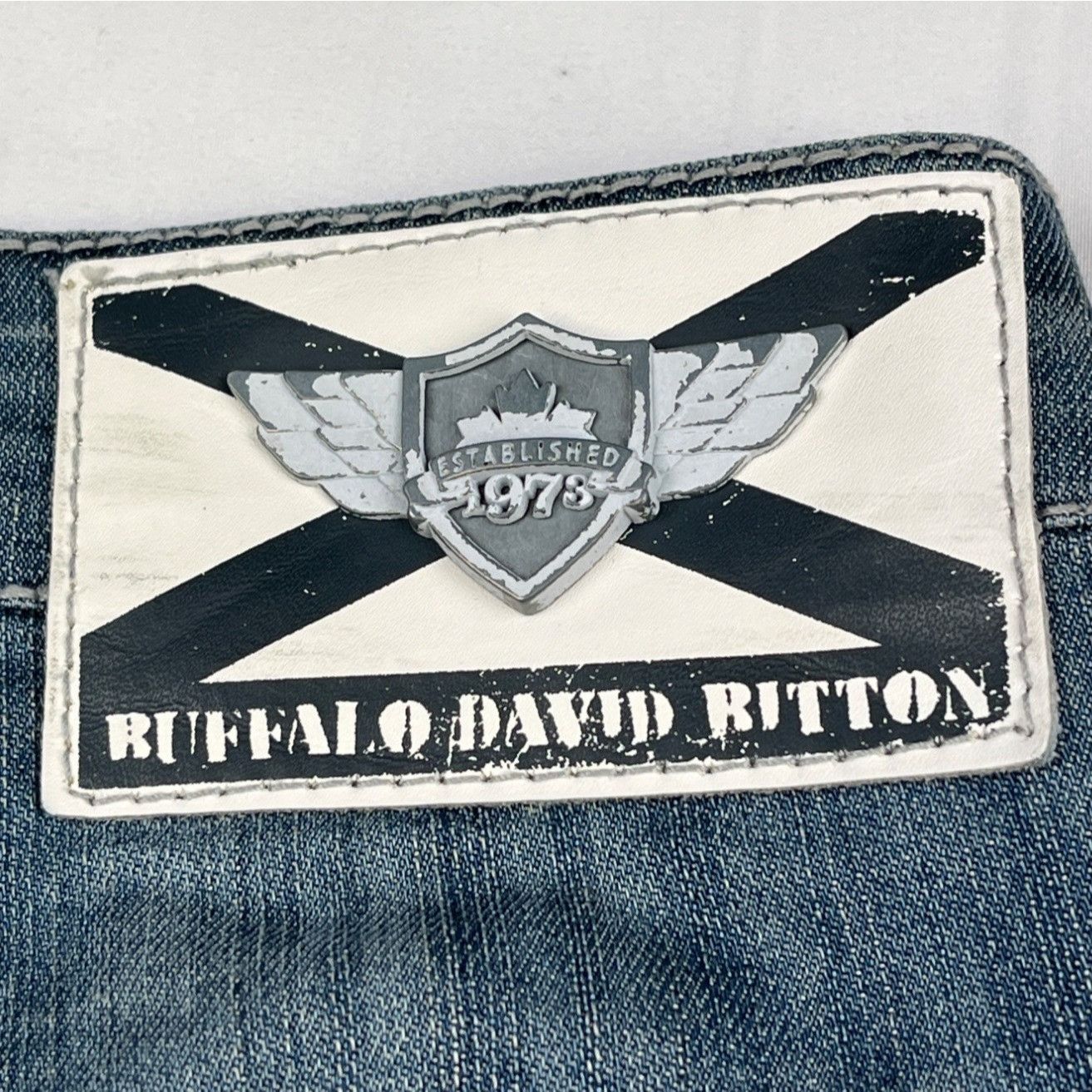 Buffalo David Bitton Buffalo David Button Men's Blue Jeans/Straight Leg 38x32 SKU Size US 38 / EU 54 - 5 Thumbnail