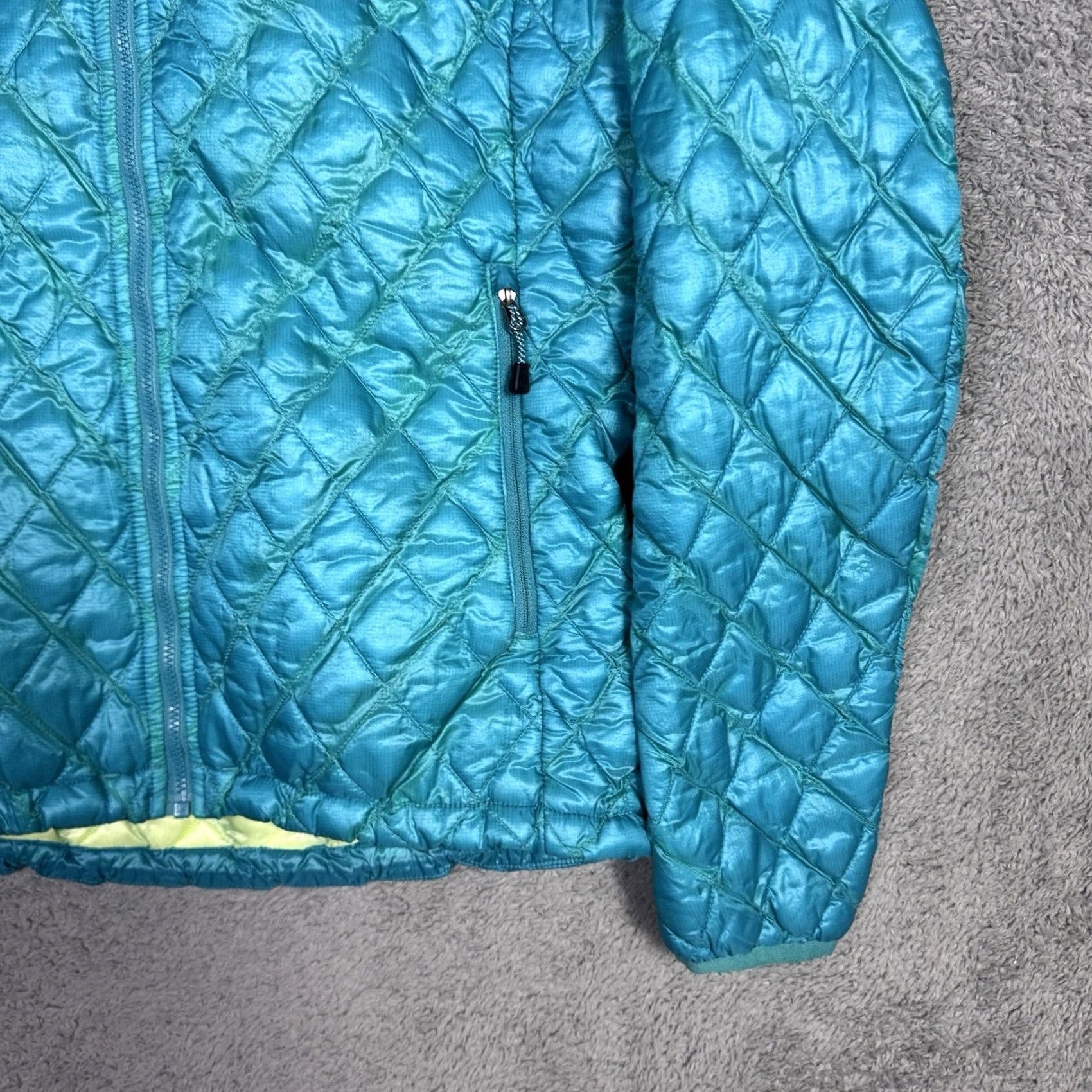 The North Face VINTAGE The North Face Thermoball Jacket Womens S Quilted Puffer Full Zip Blue 90s Y2K Size S / US 4 / IT 40 - 3 Thumbnail