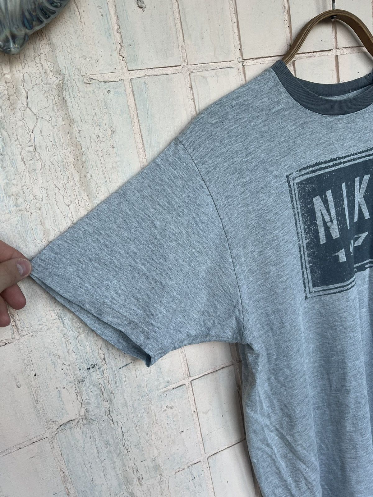 Nike Vintage Nike T Shirt Big Logo Swoosh Y2K Size US M / EU 48-50 / 2 - 2 Thumbnail