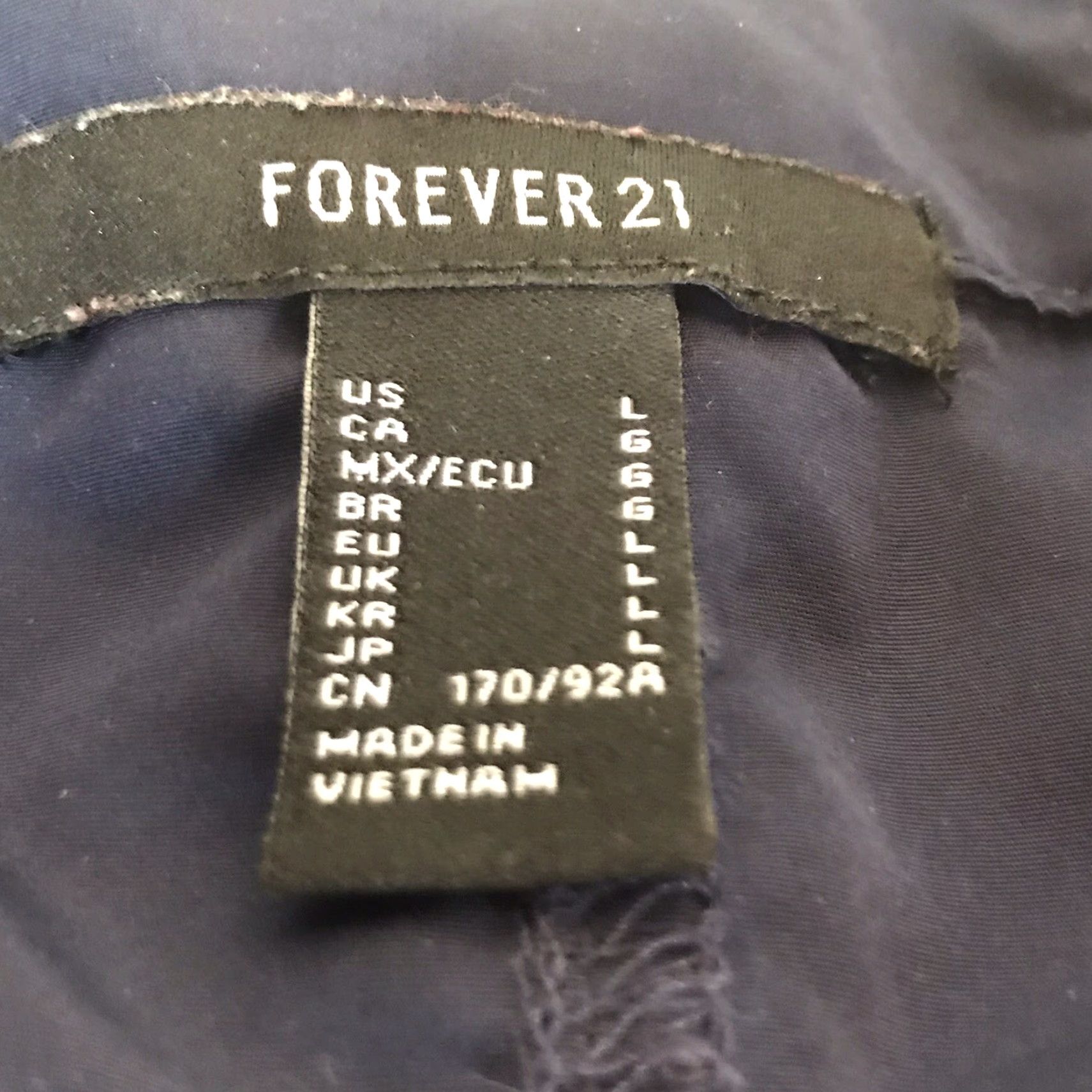 Forever 21 VINTAGE Forever 21 Navy Cropped Lightweight Full Zip Jacket Women’s Size L Spring Fall Winter Modern Style Size L / US 10 / IT 46 - 4 Thumbnail