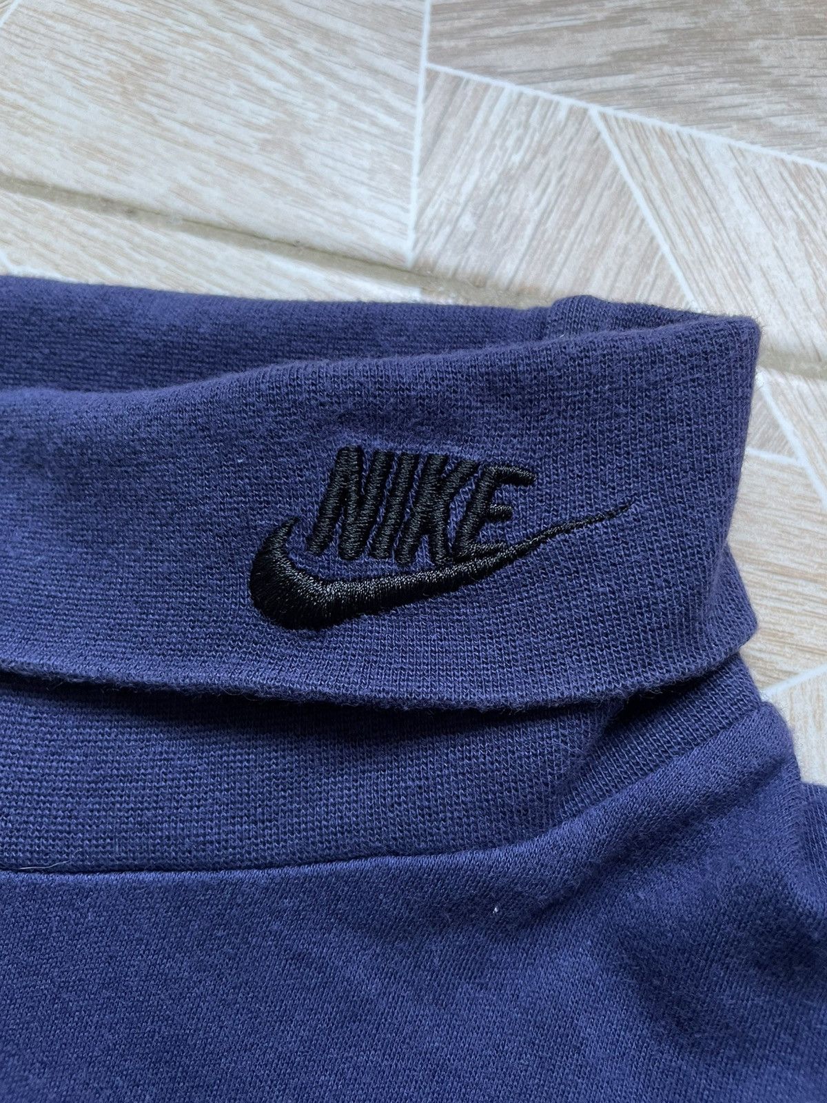 Nike Very Rare Vintage 90s Retro Y2k Nike Logo Swoosh Turtleneck Size US L / EU 52-54 / 3 - 3 Thumbnail