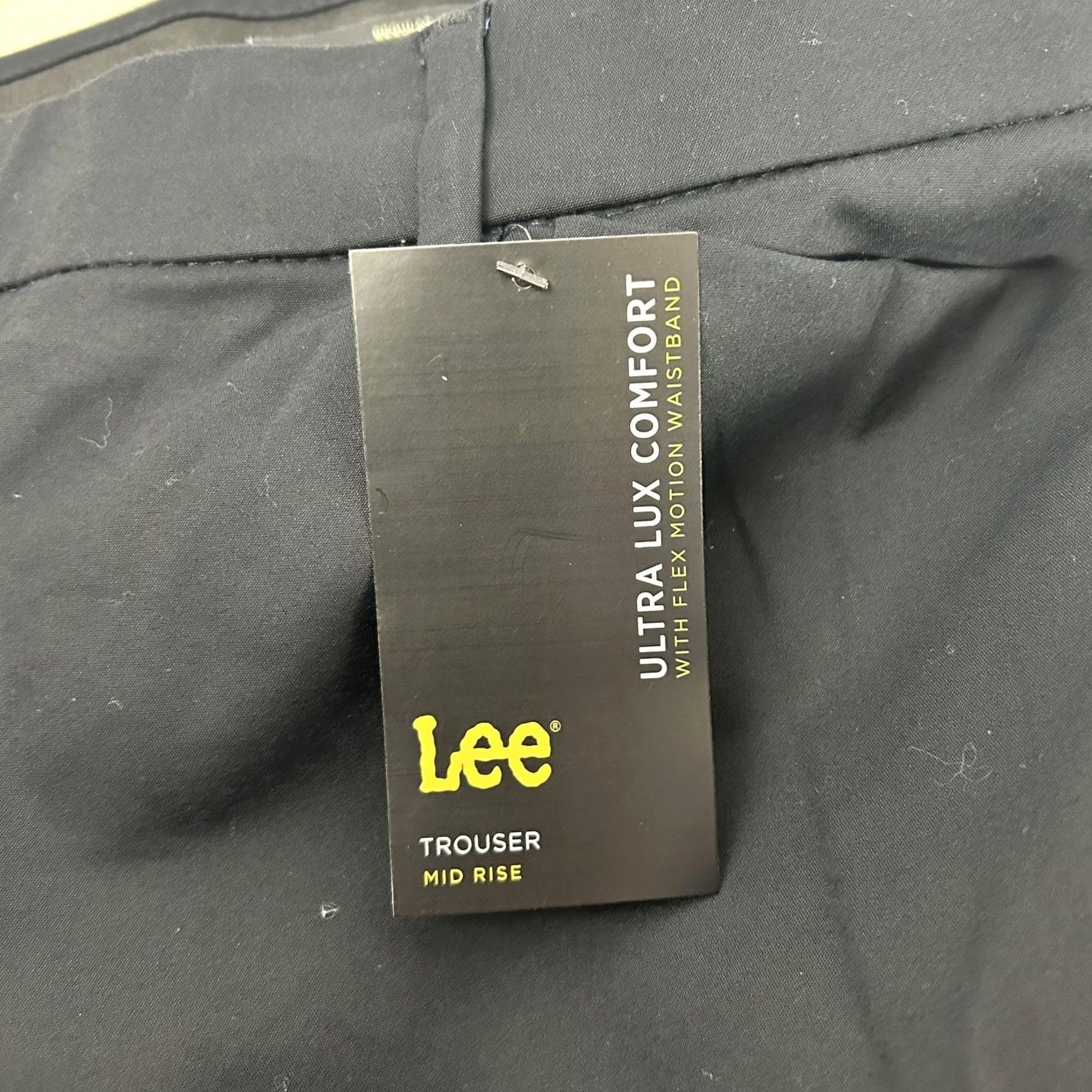 Lee Lee Pants Womens 18 Long Black Ultra Lux Comfort Trouser Flex Motion Work Career Dress Pants Regular Fit Straight Leg Tall Size 18 Long Women Mens? Size 40" / US 18 - 3 Thumbnail