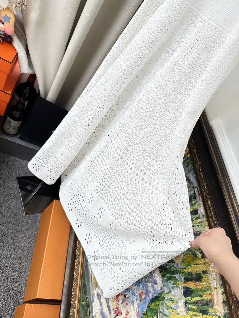 Chanel Chanel 23A Handicraft Workshop Series White Hollow Diamond Size XS / US 0-2 / IT 36-38 - 3 Thumbnail